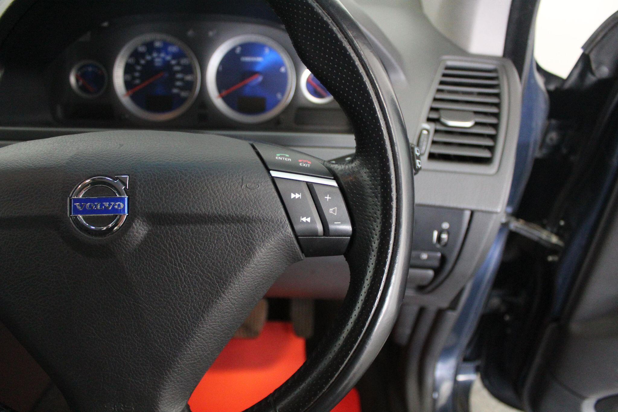 Volvo XC90 view 43