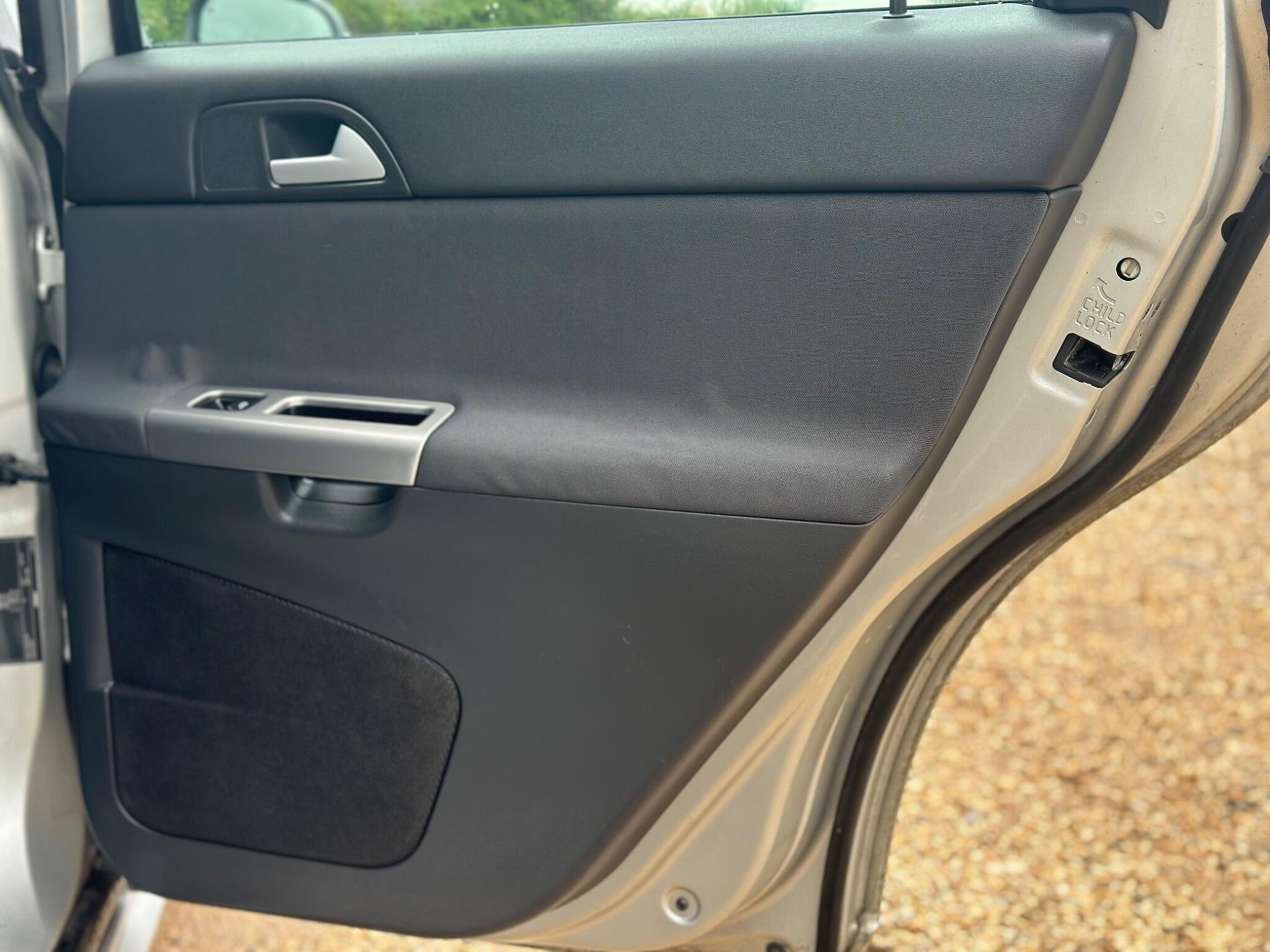 Volvo V50 view 50