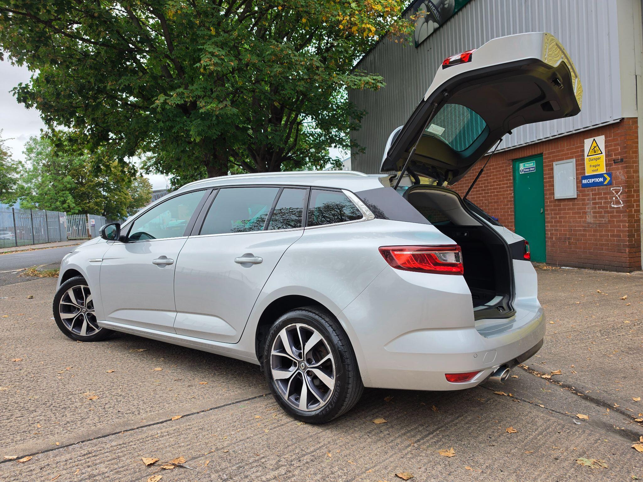 Renault Megane view 34