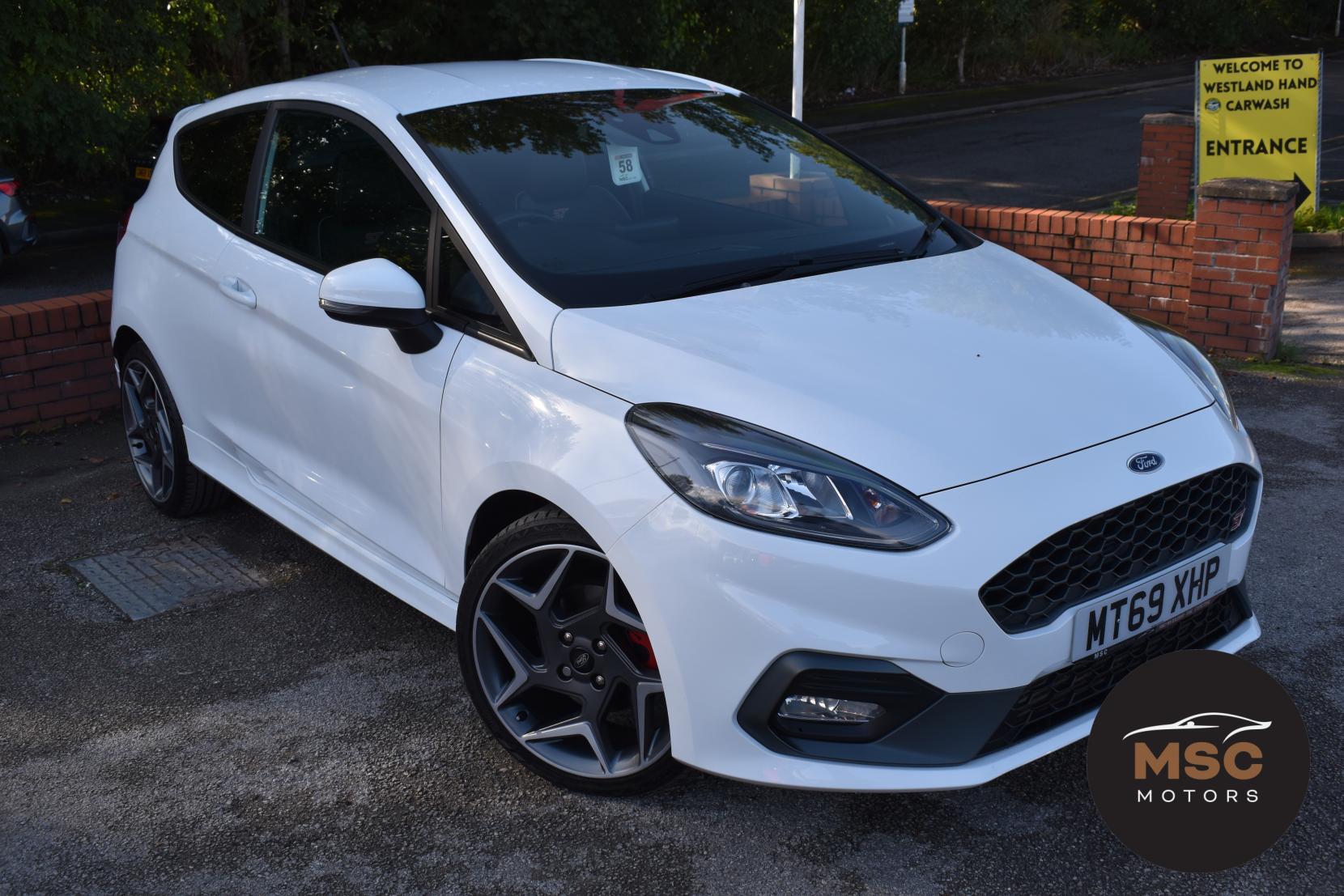Ford Fiesta main image