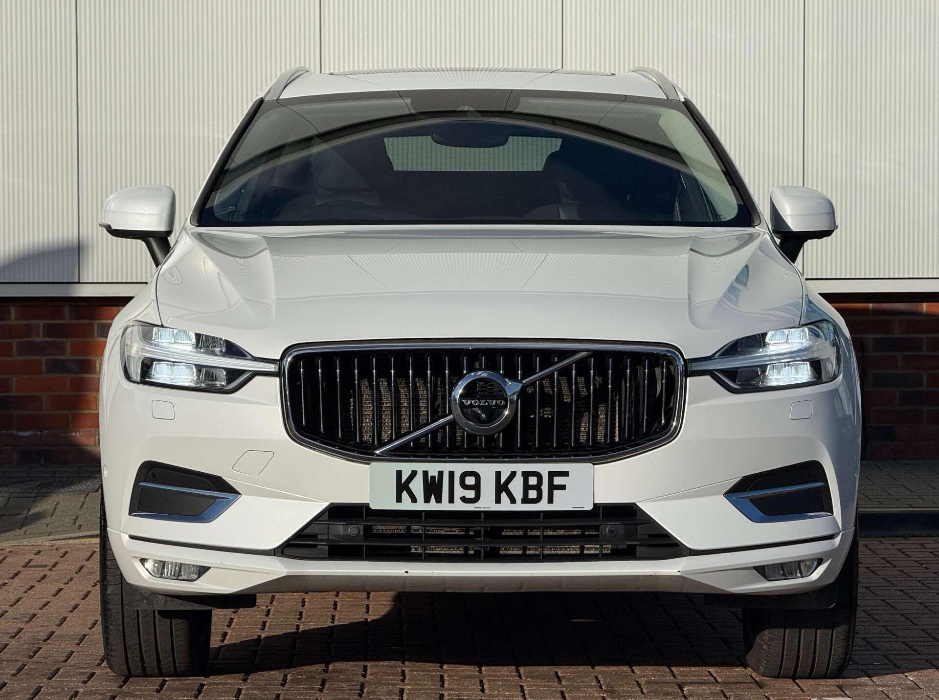 Volvo XC60 view 2