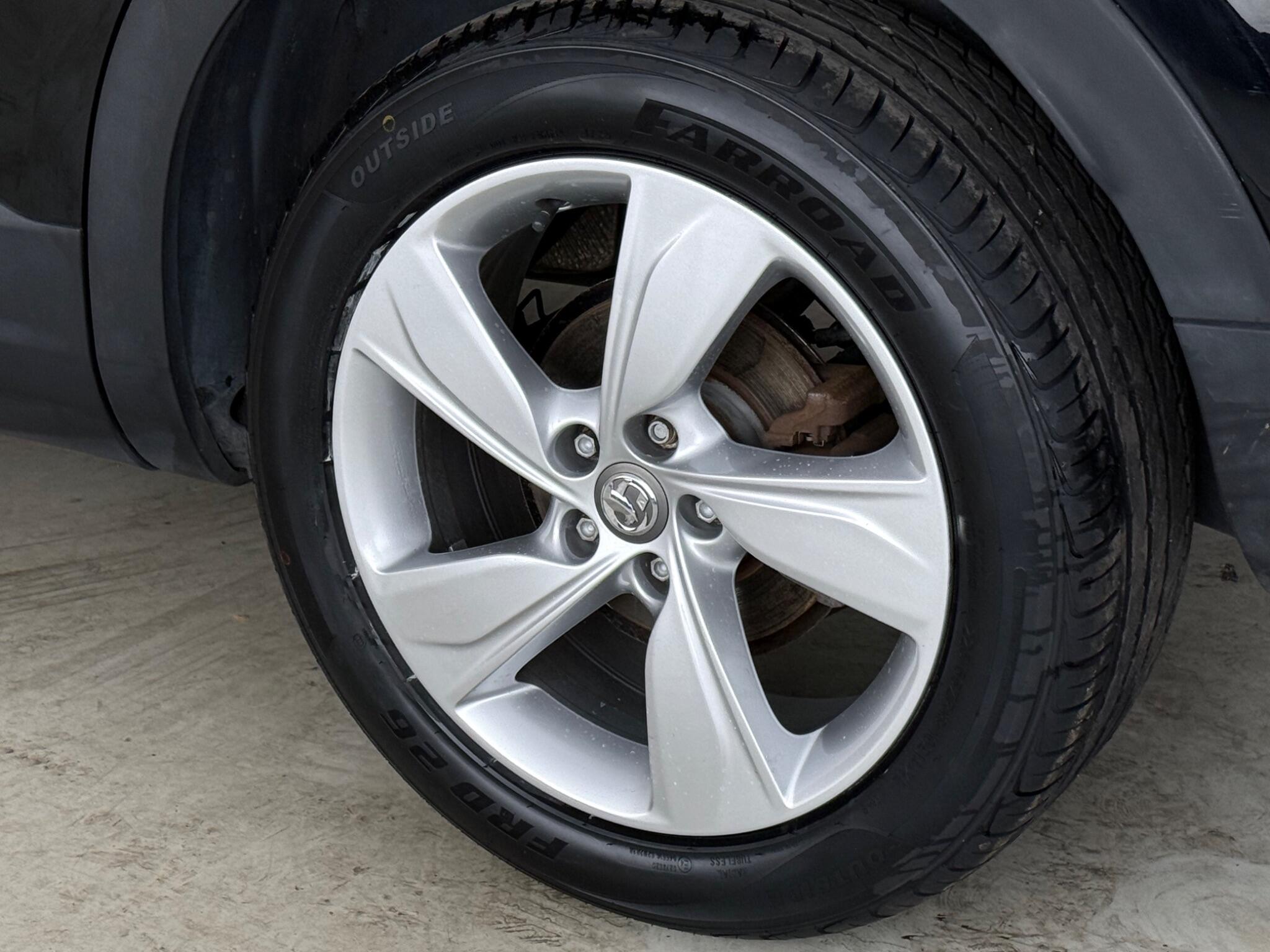Vauxhall Grandland X view 9