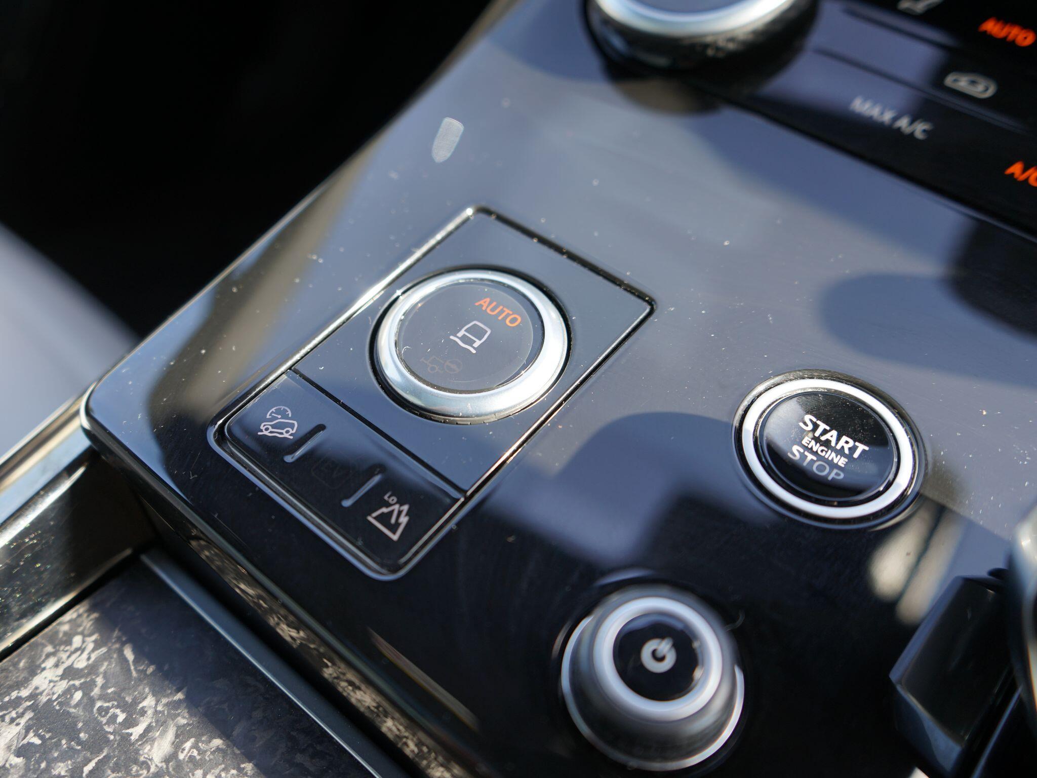 Land Rover Range Rover Sport view 41