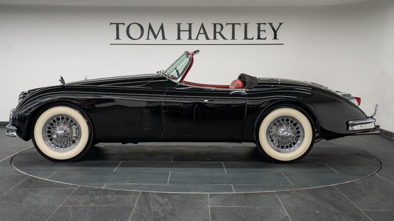 Jaguar XK150 view 4