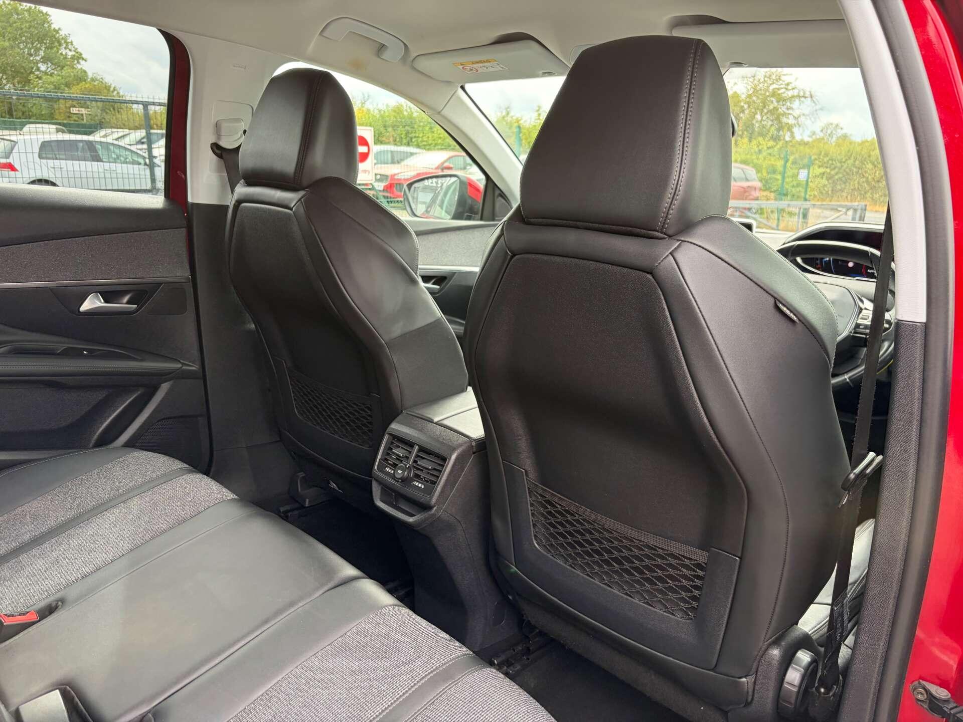 Peugeot 3008 view 29