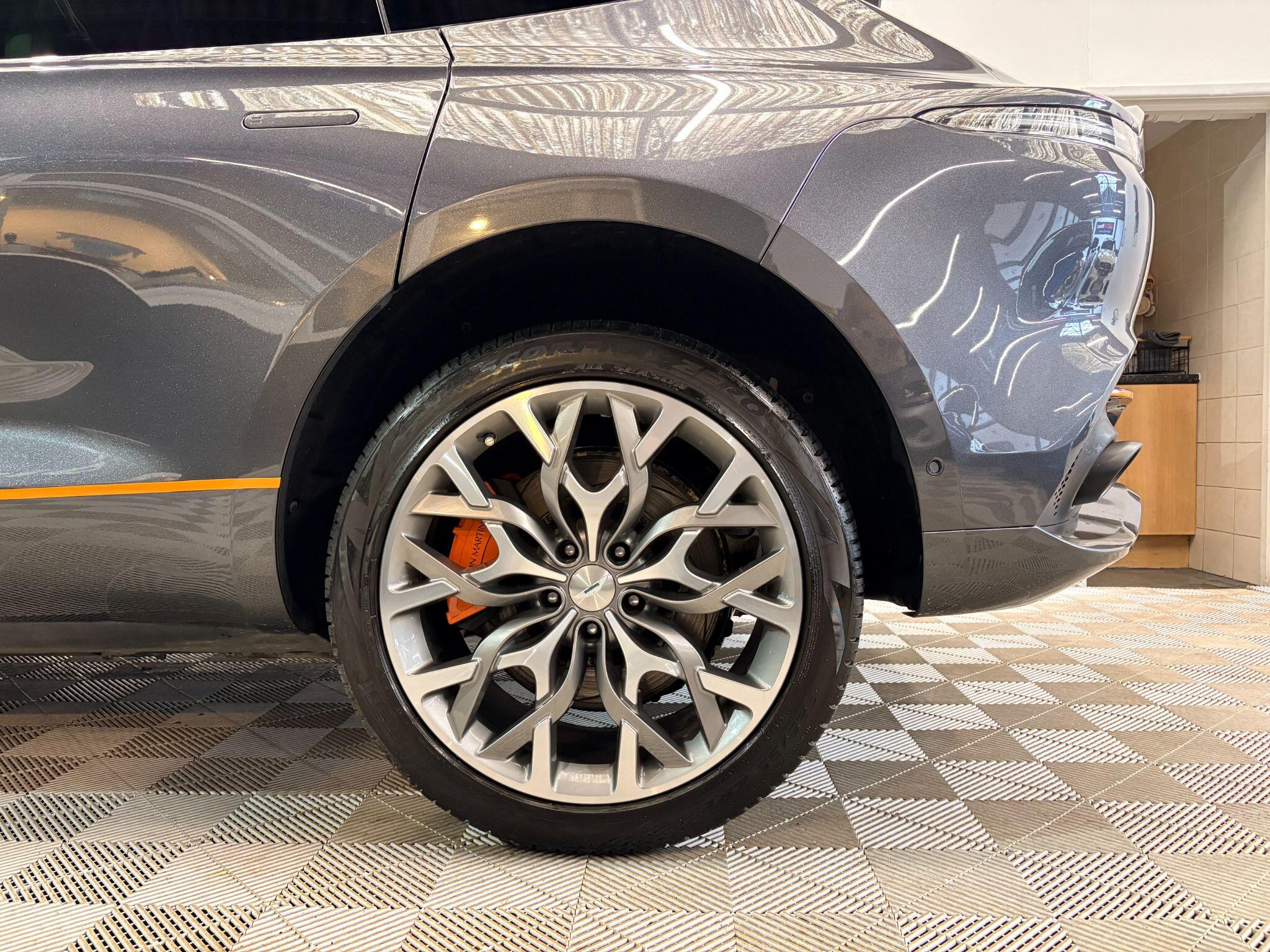 Aston Martin DBX view 16