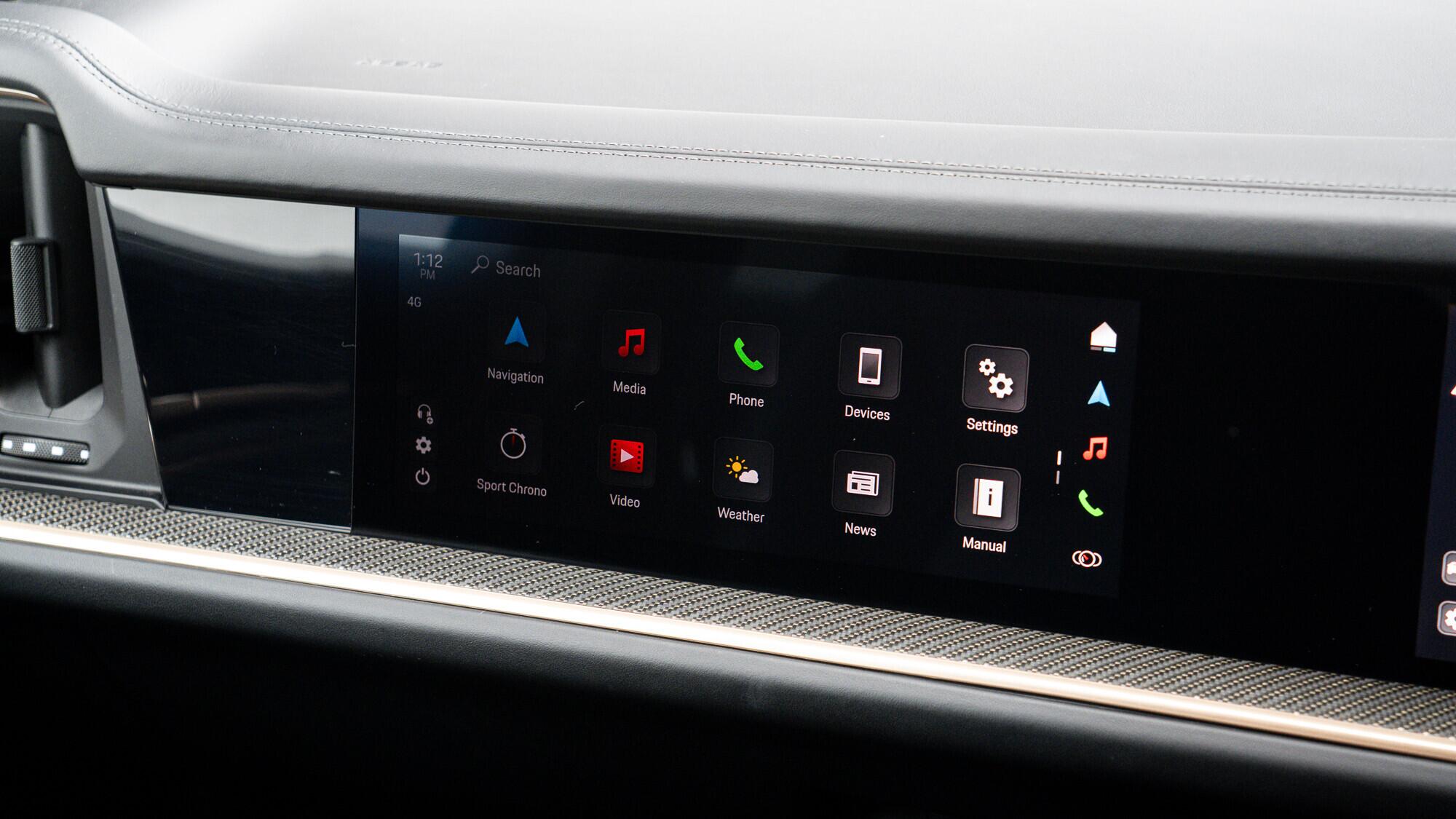 Porsche Cayenne view 36