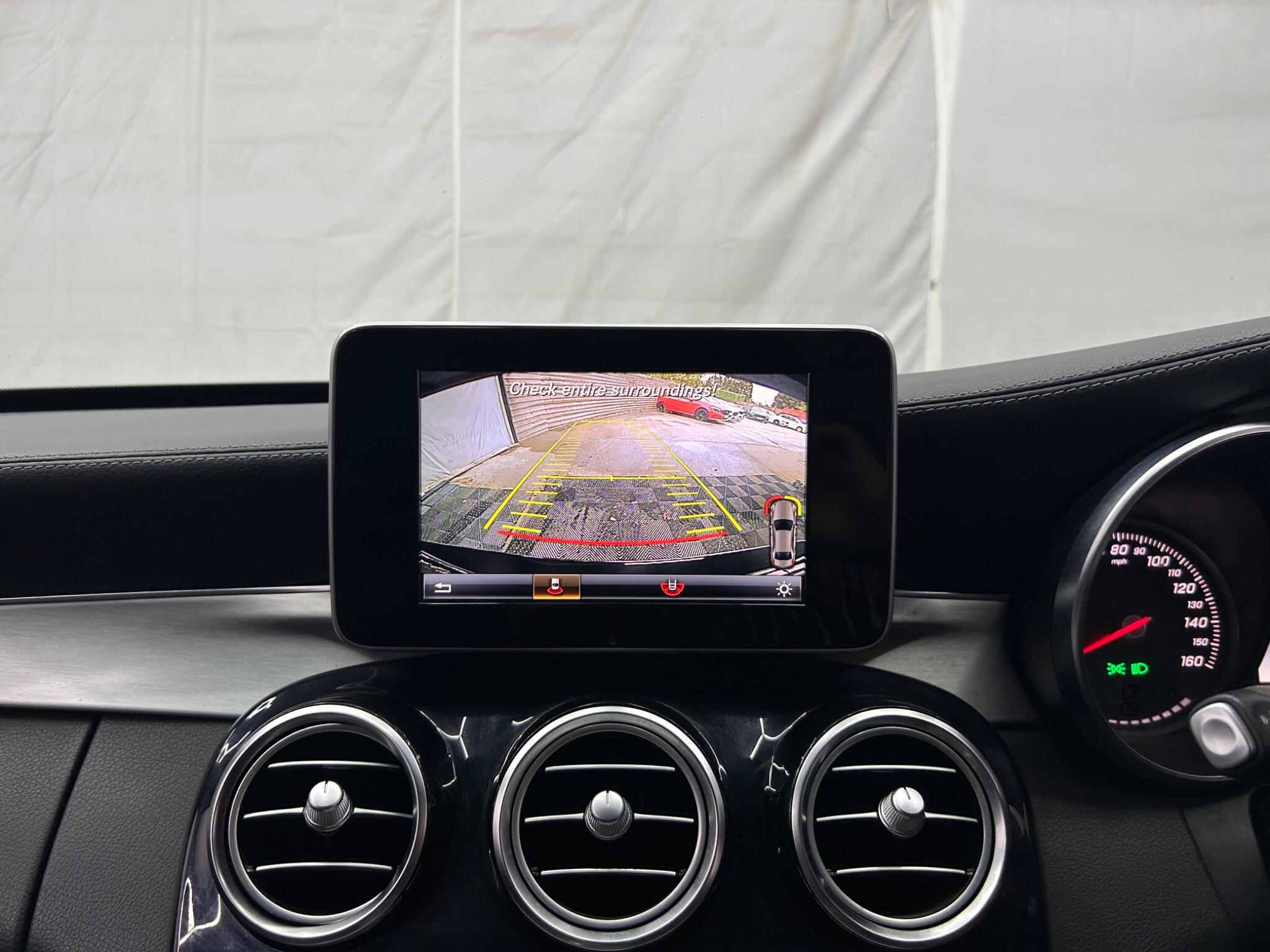 Mercedes-Benz C Class view 40