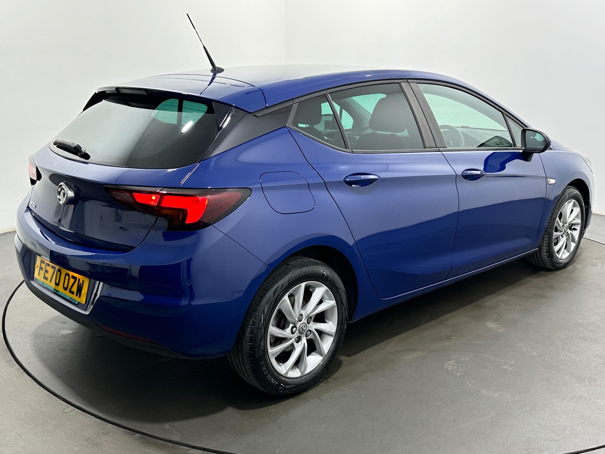Vauxhall Astra view 50