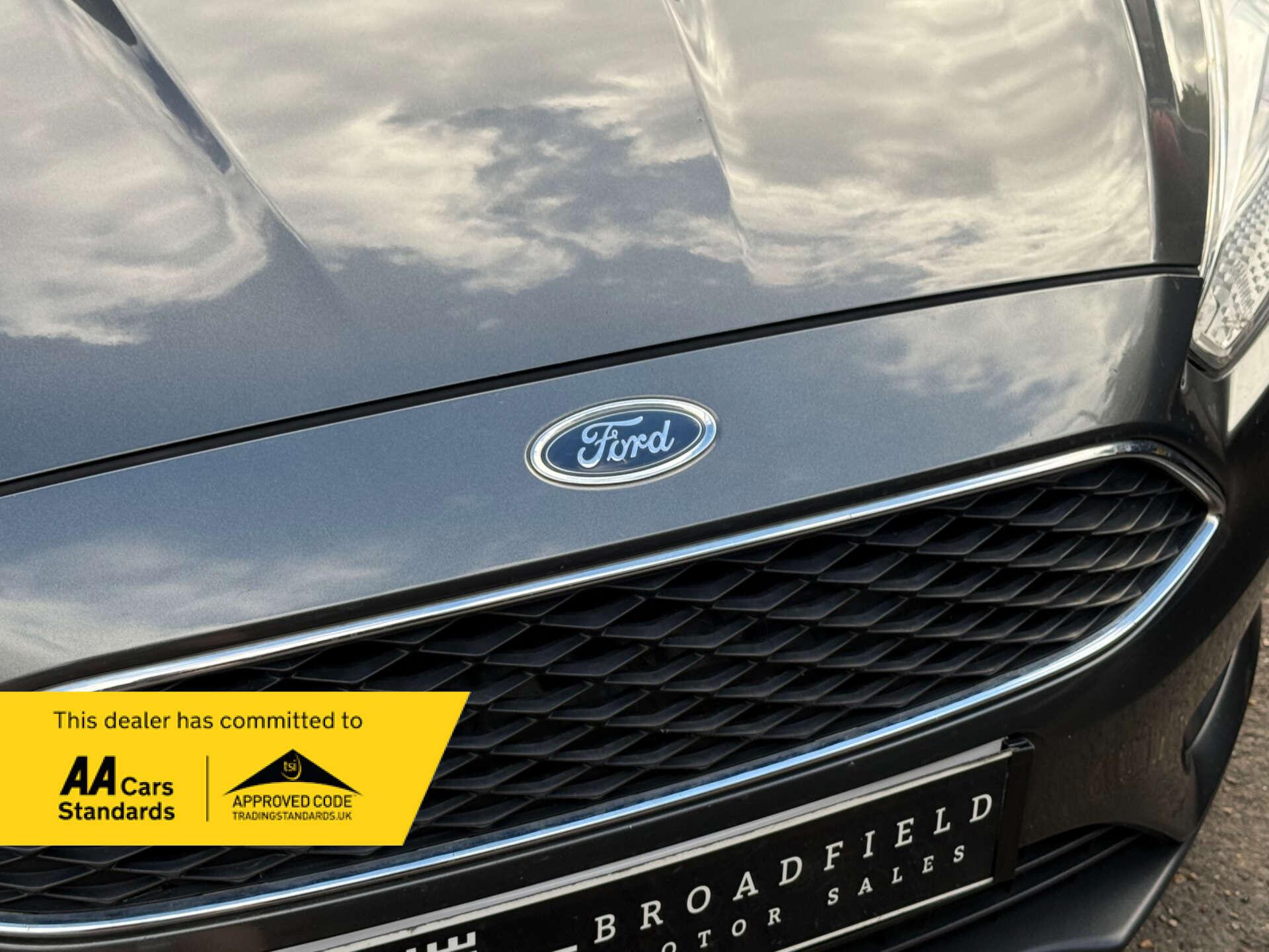 Ford Focus view 10