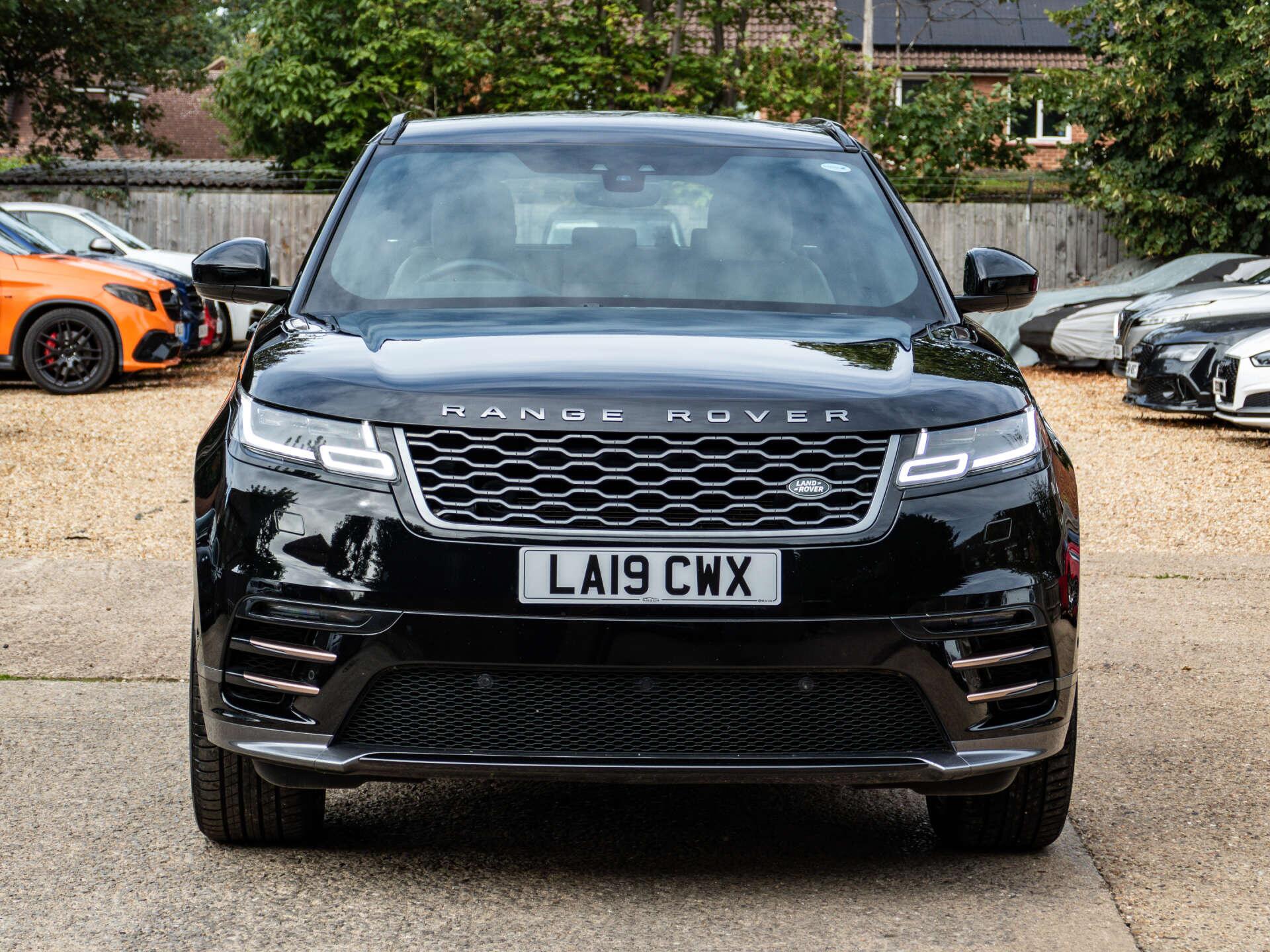 Land Rover Range Rover Velar view 9