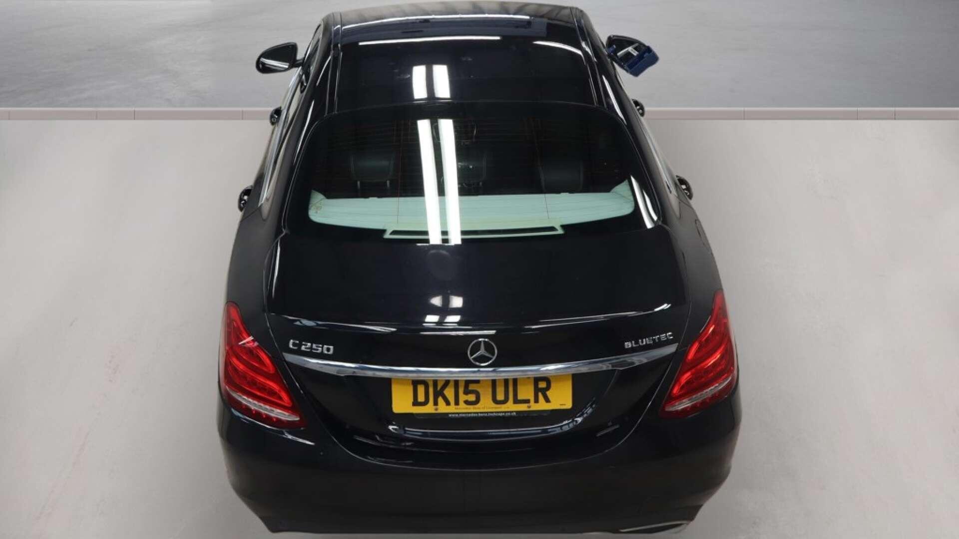 Mercedes-Benz C Class view 8