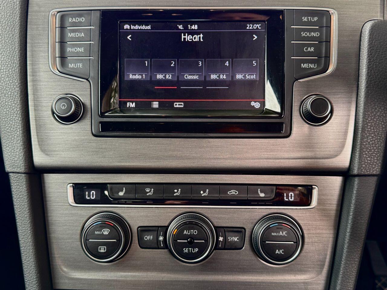Volkswagen Golf view 14