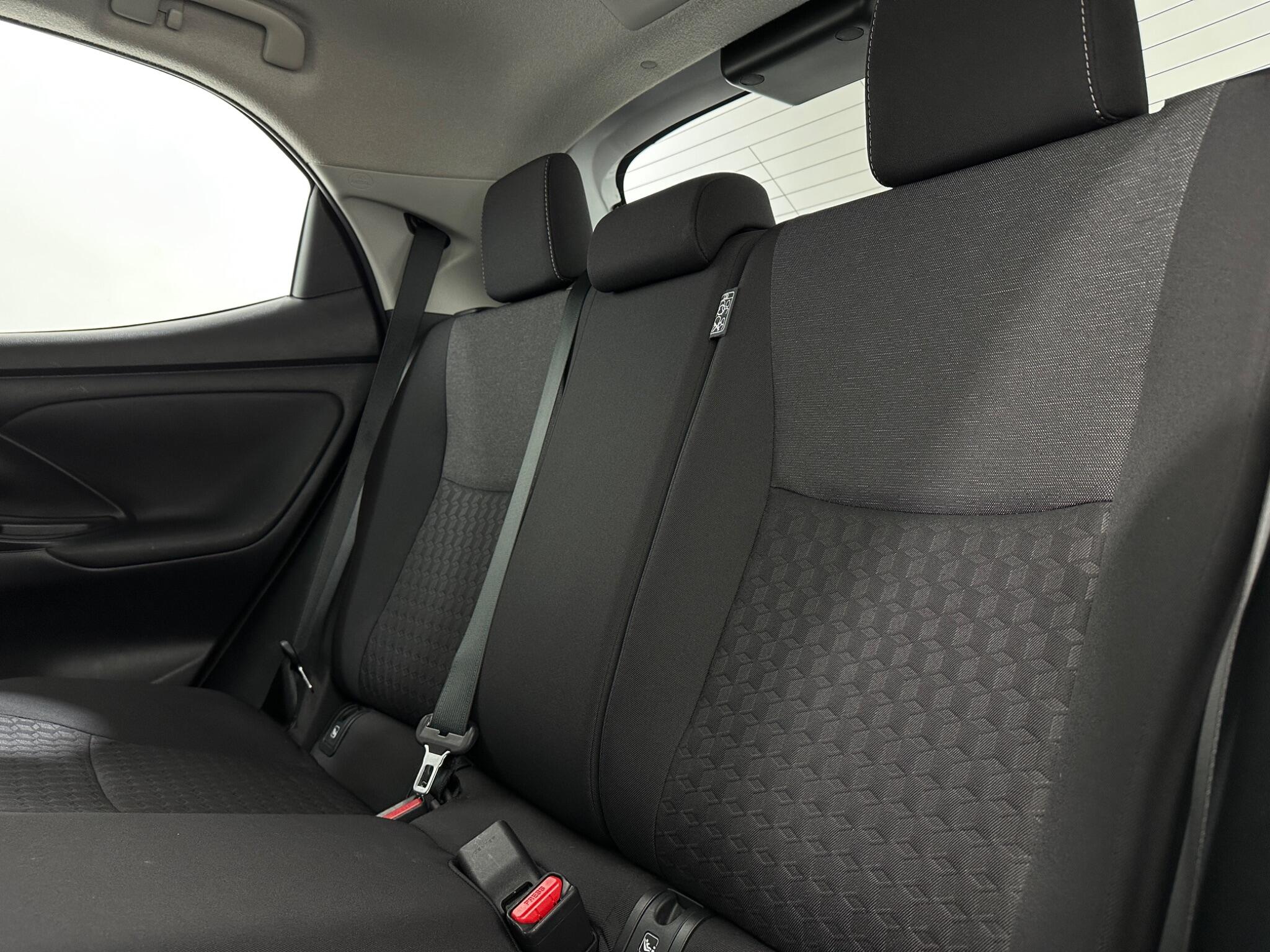 Toyota Yaris view 37