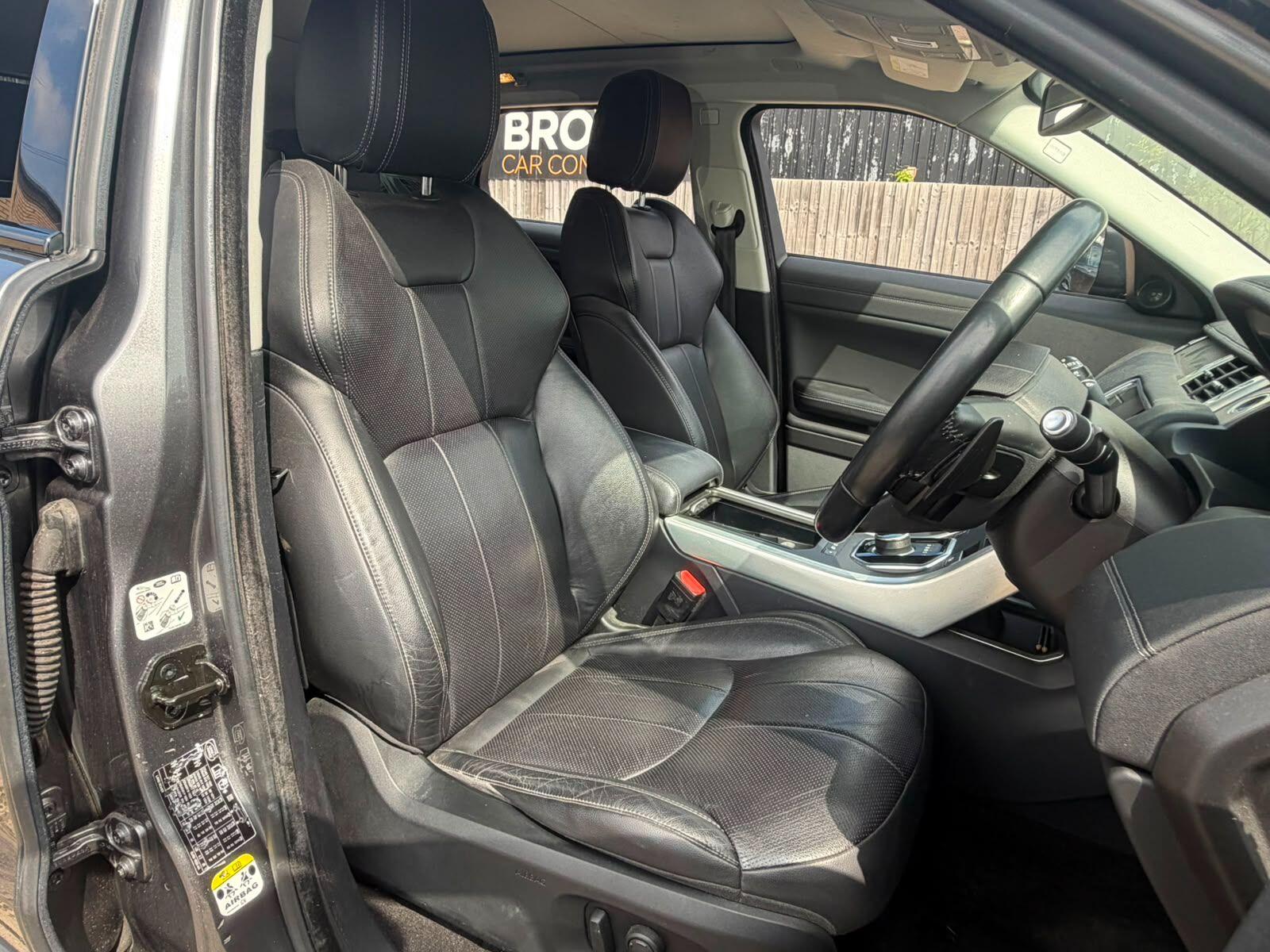 Land Rover Range Rover Evoque view 12