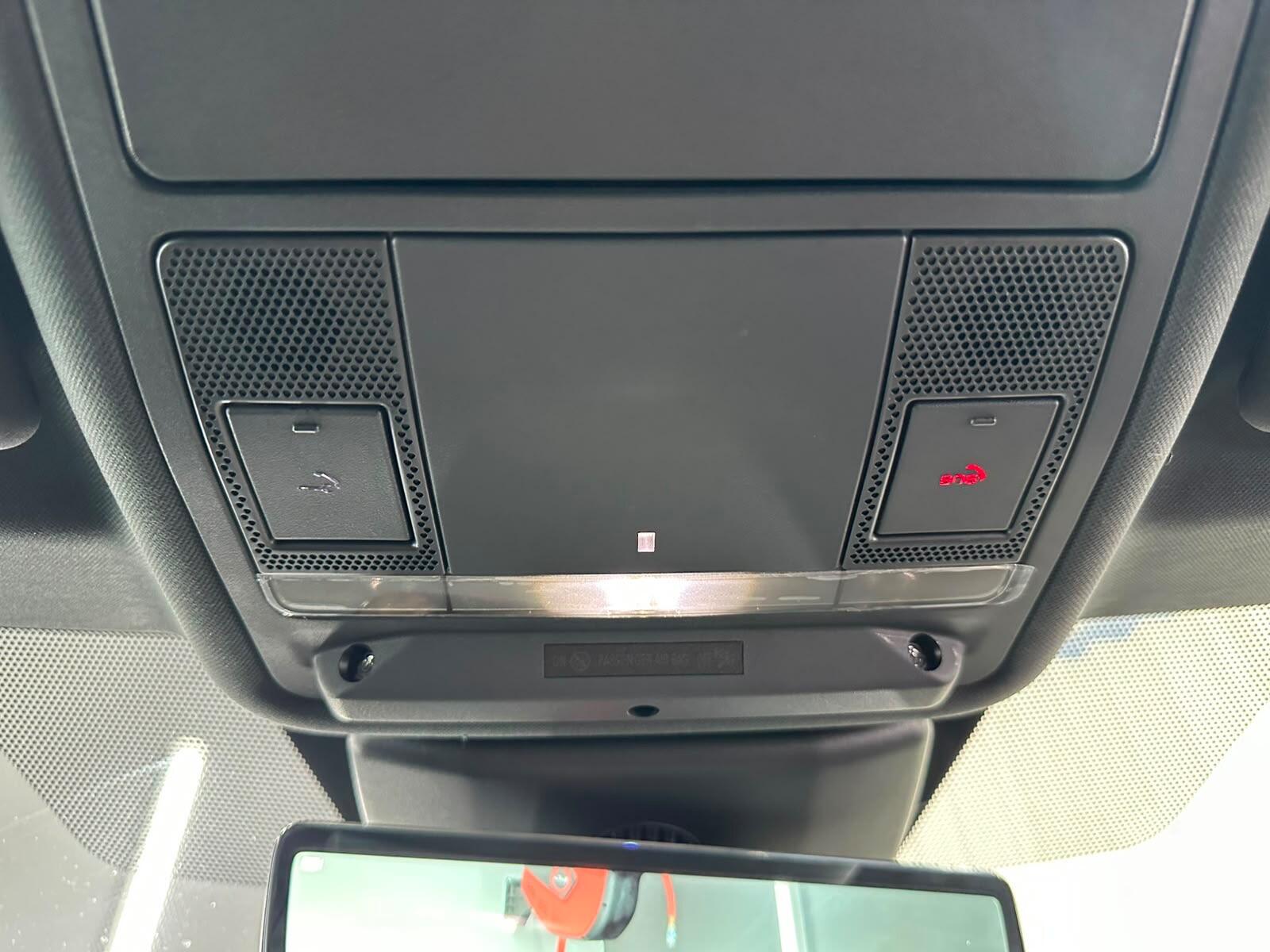 Land Rover Range Rover Evoque view 49