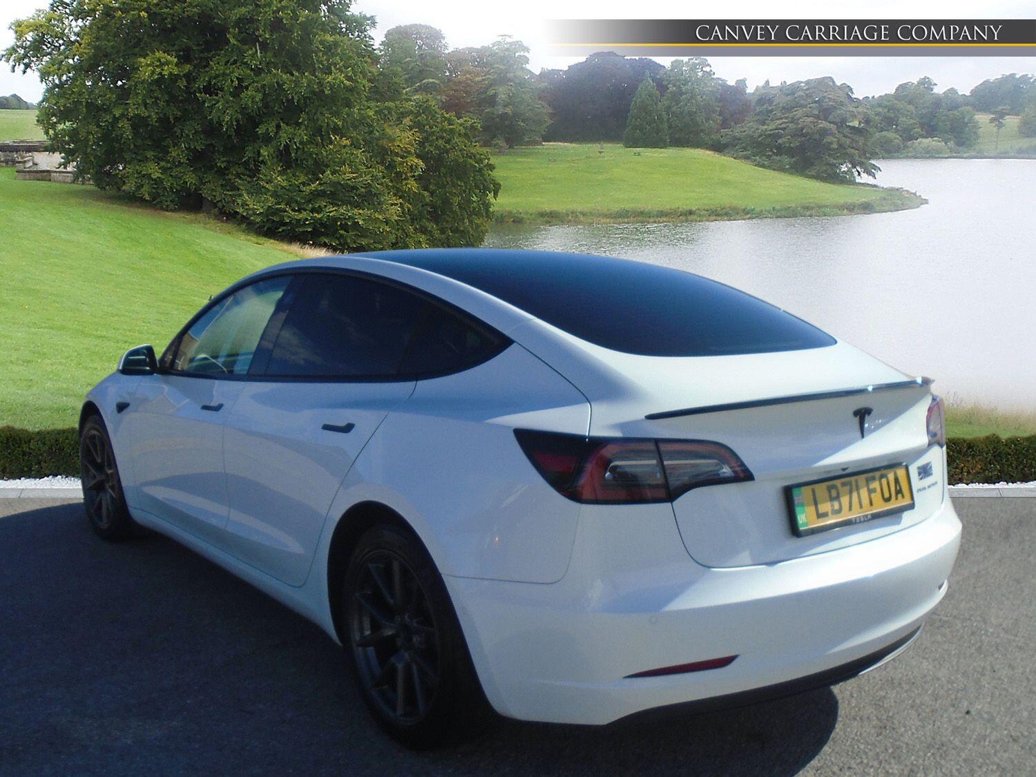 Tesla Model 3 view 4