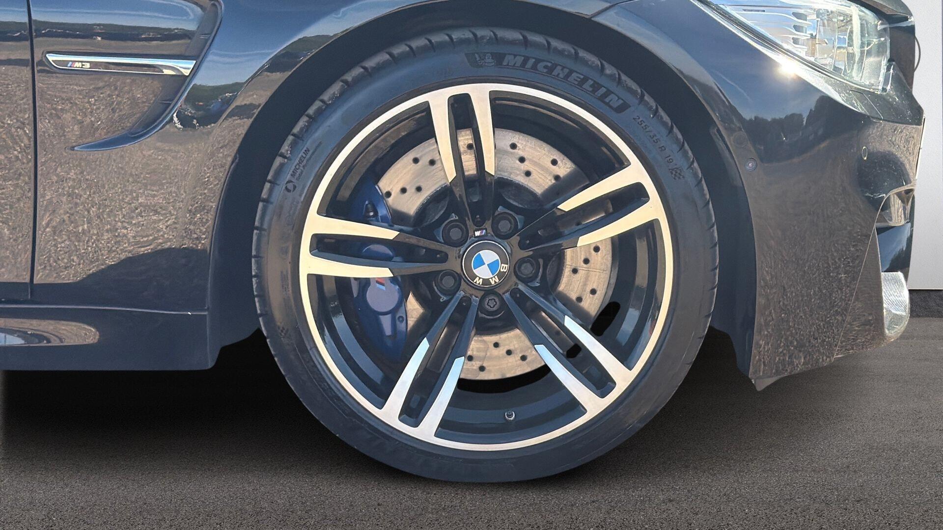 BMW M3 view 14