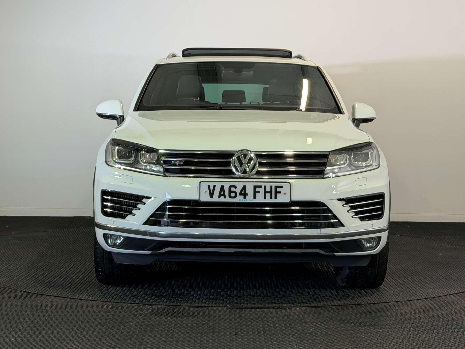 Volkswagen Touareg view 2