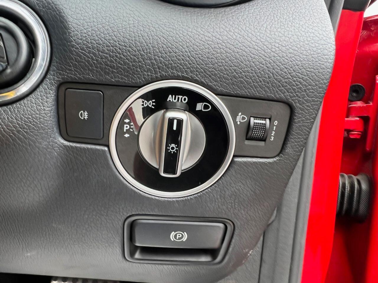 Mercedes-Benz SLK view 24