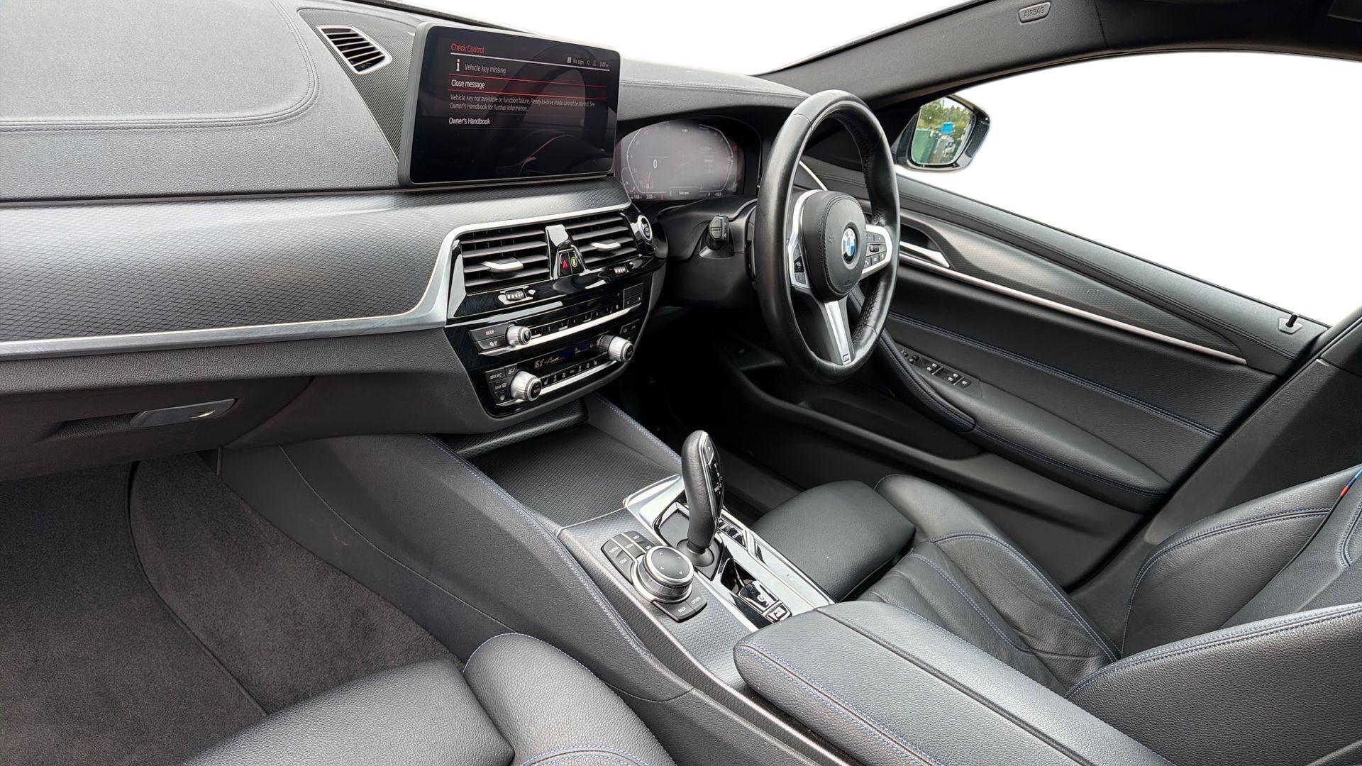 BMW 5 Series view 7