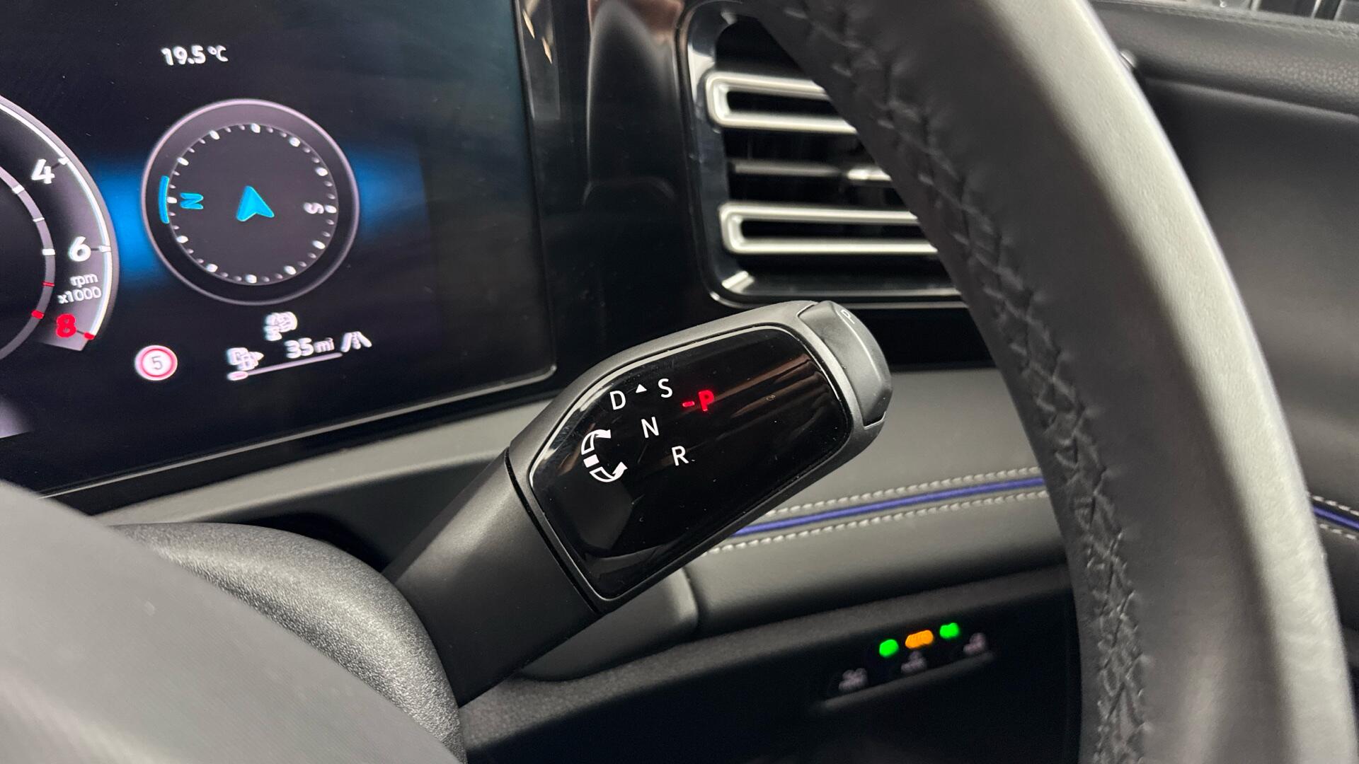 Volkswagen Tiguan view 43