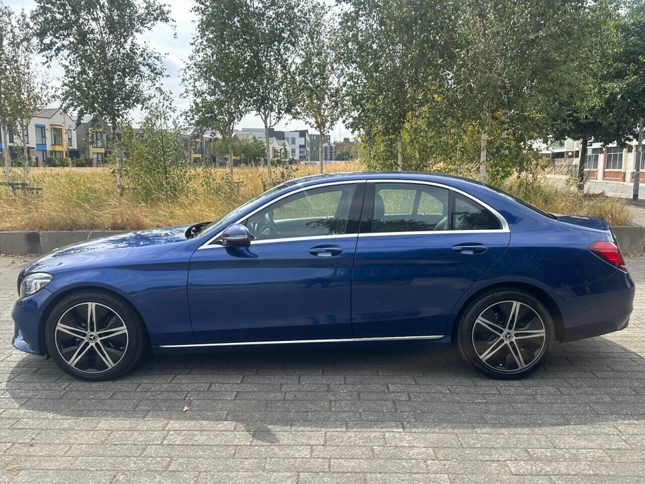 Mercedes-Benz C-Class view 11