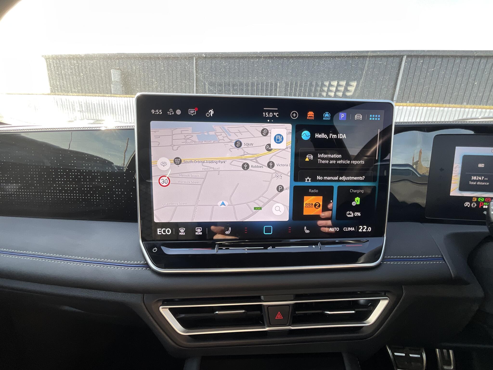 Volkswagen Tiguan view 25