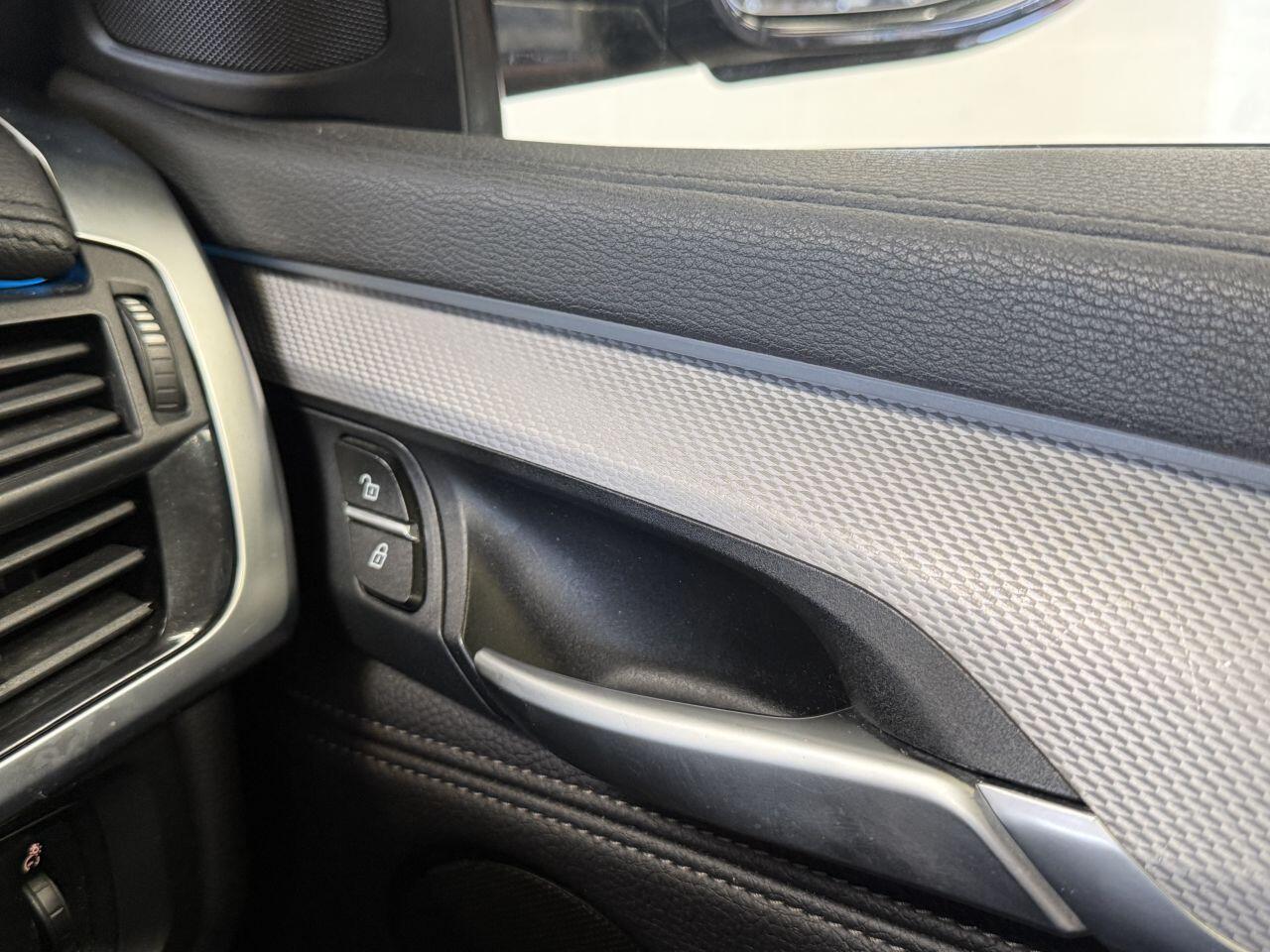 BMW X6 view 41