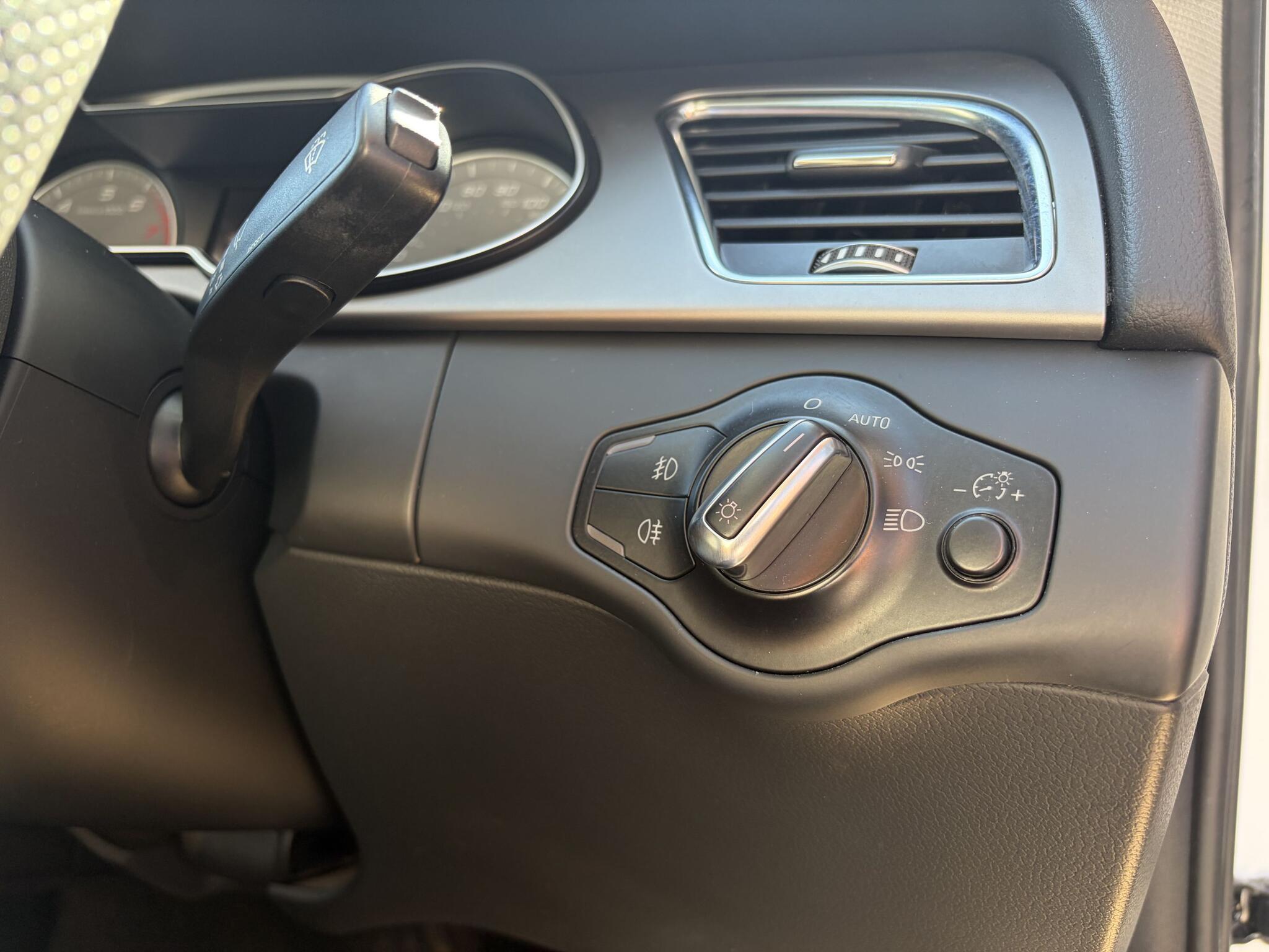 Audi S4 view 27