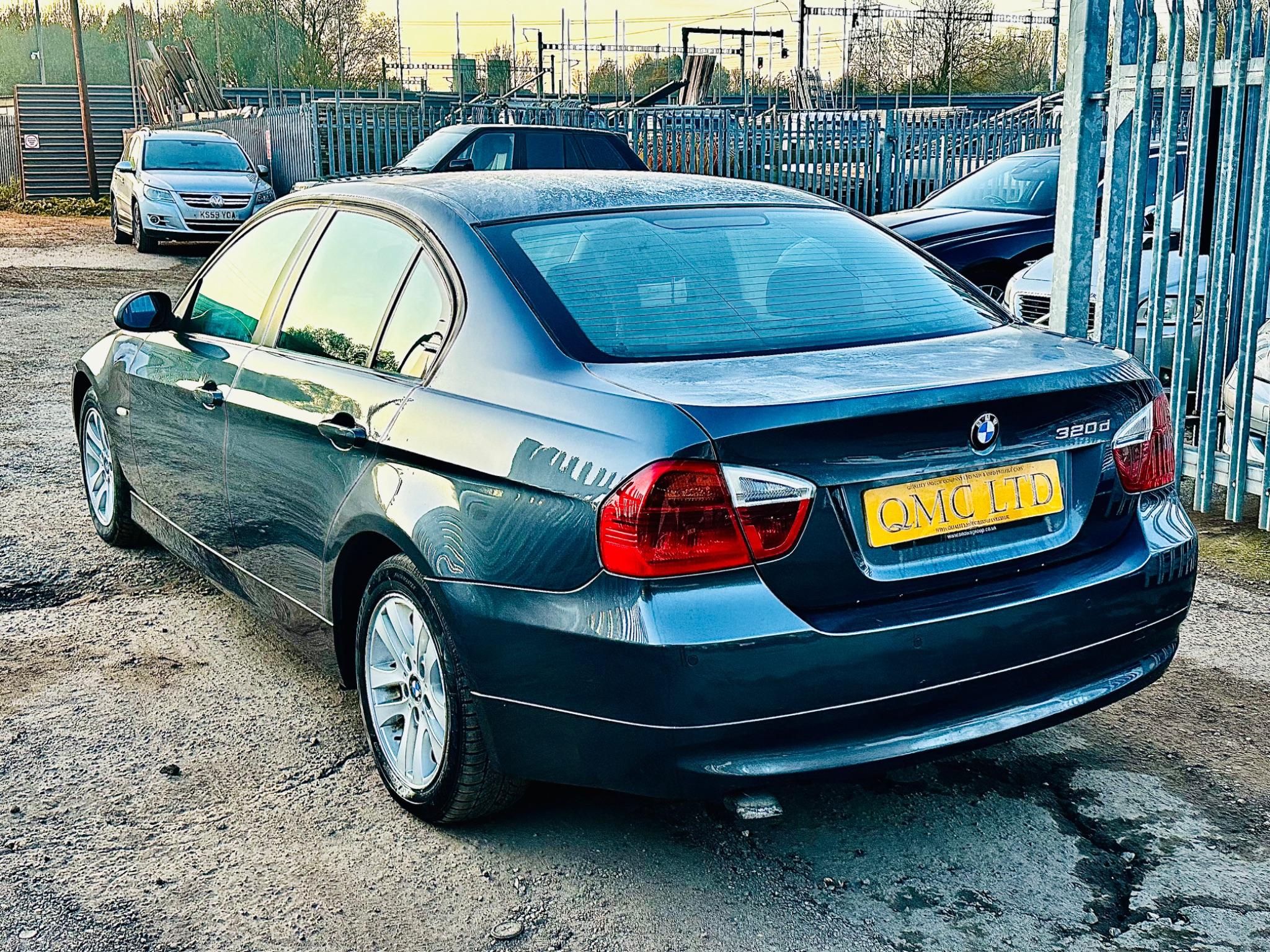 BMW 3 Series view 7