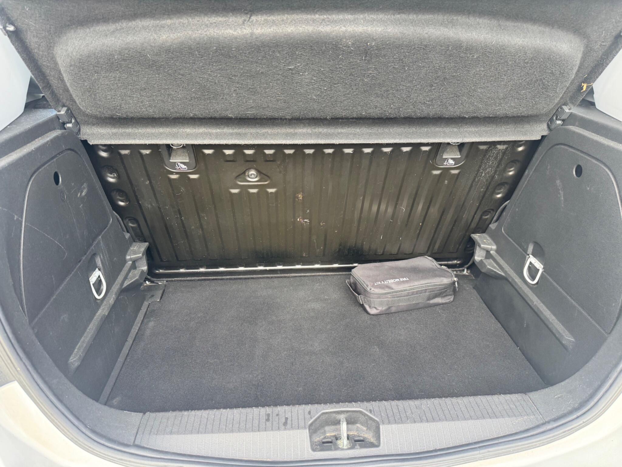 Vauxhall Corsa view 40
