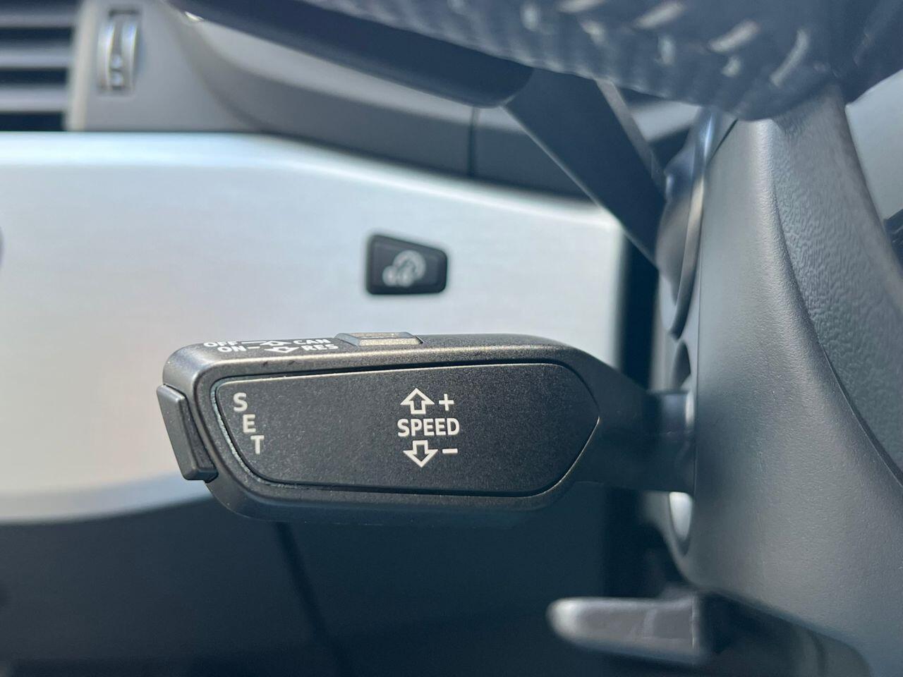 Audi A4 view 32