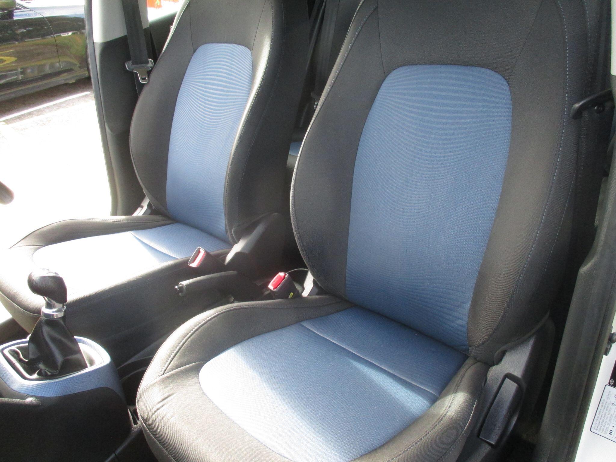 Hyundai I10 view 33