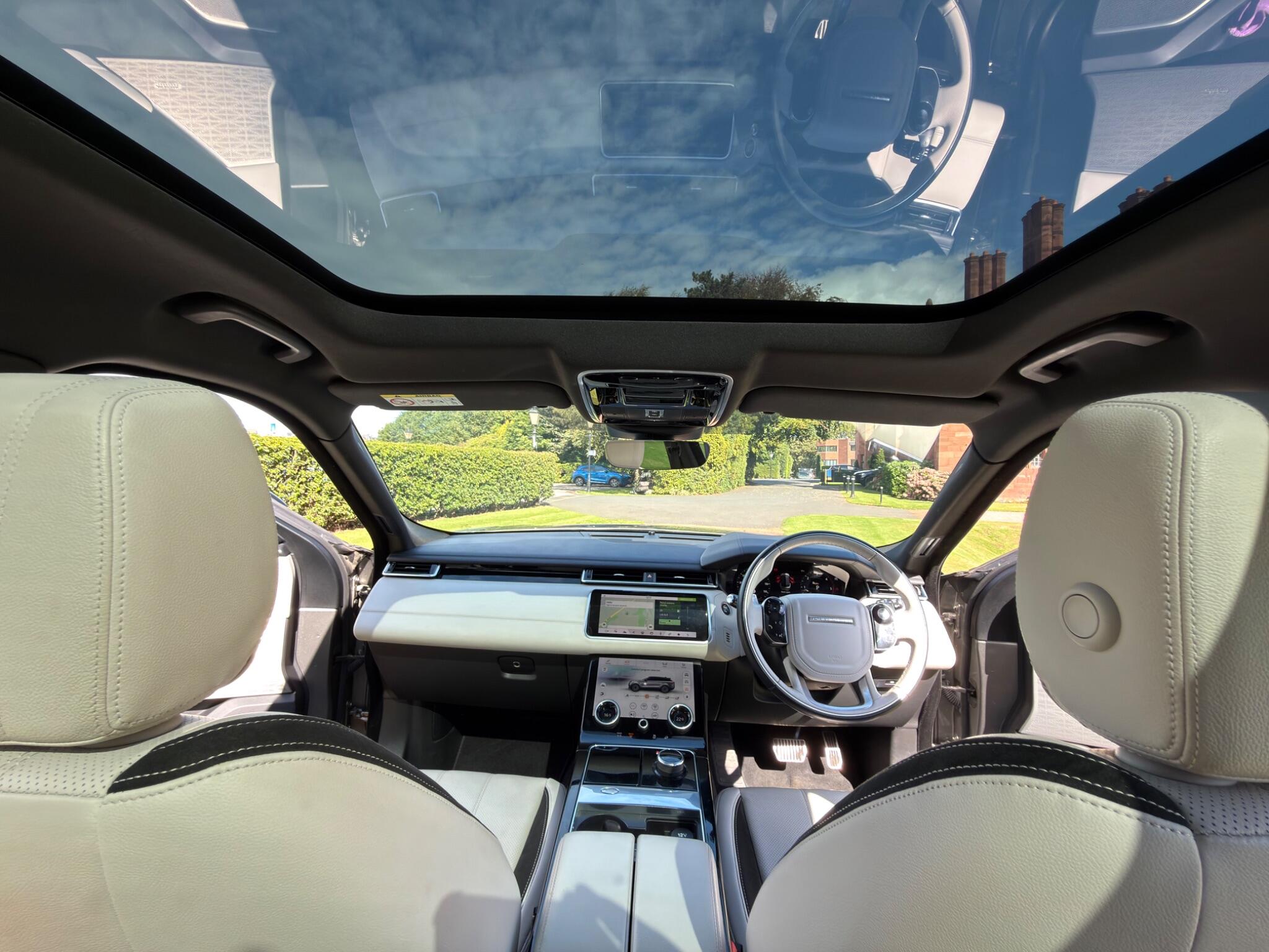 Land Rover Range Rover Velar view 2