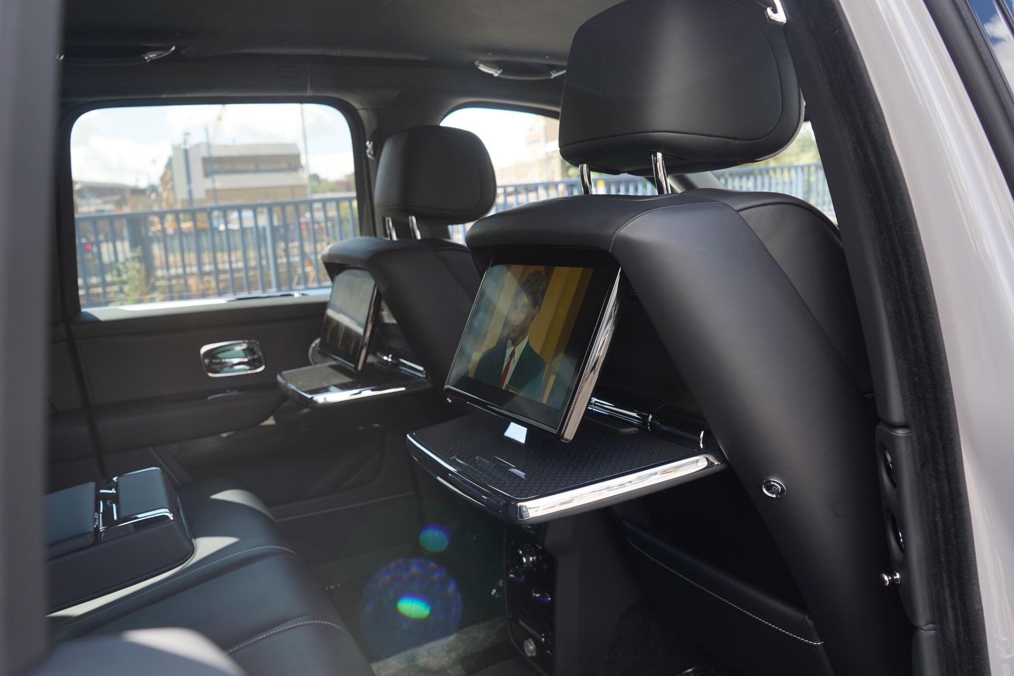 Rolls-Royce Cullinan view 24