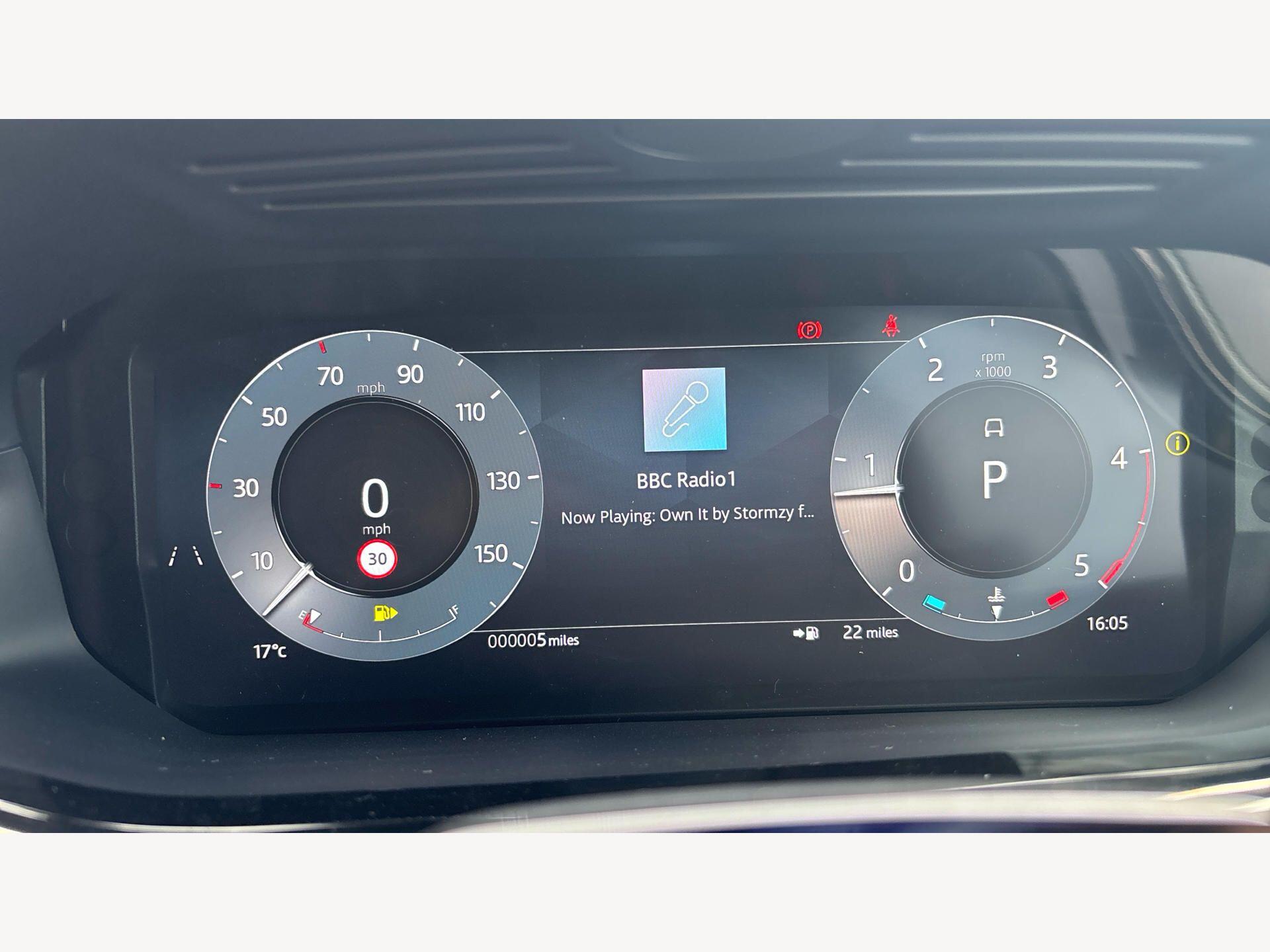 Land Rover Range Rover Evoque view 19