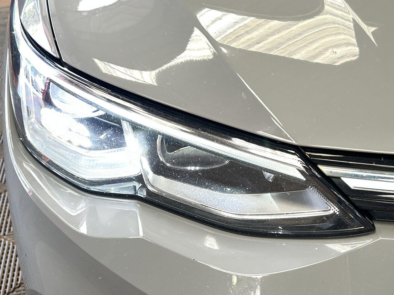 Volkswagen Golf view 19
