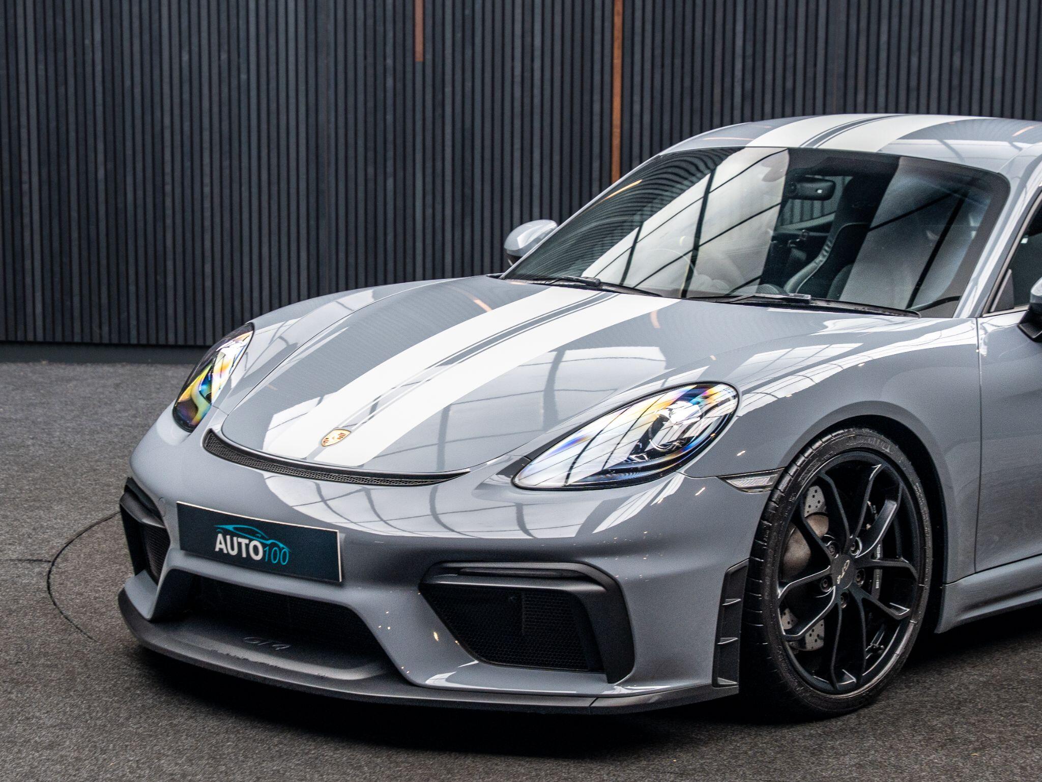 Porsche Cayman view 5