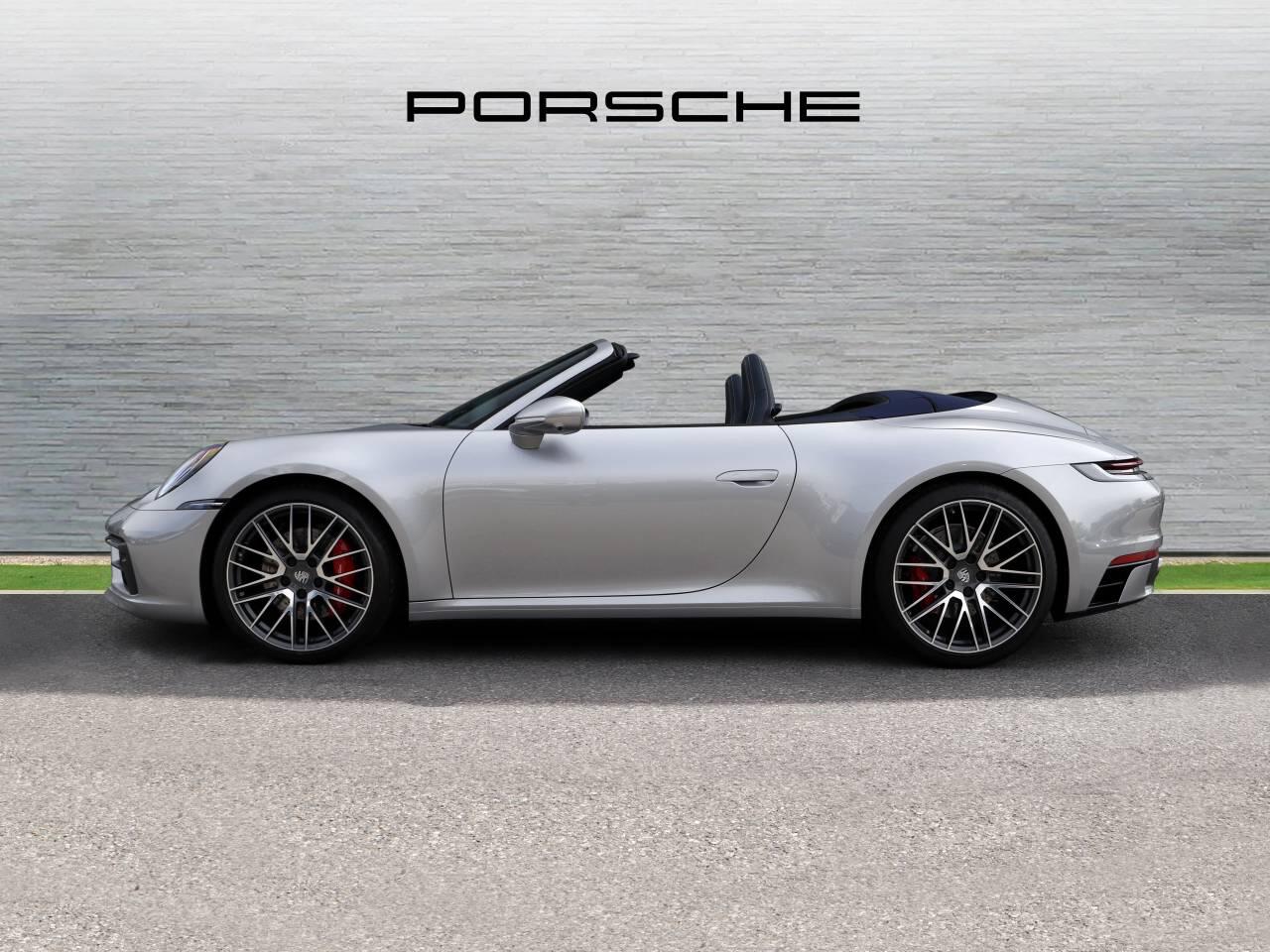 Porsche 911 view 2