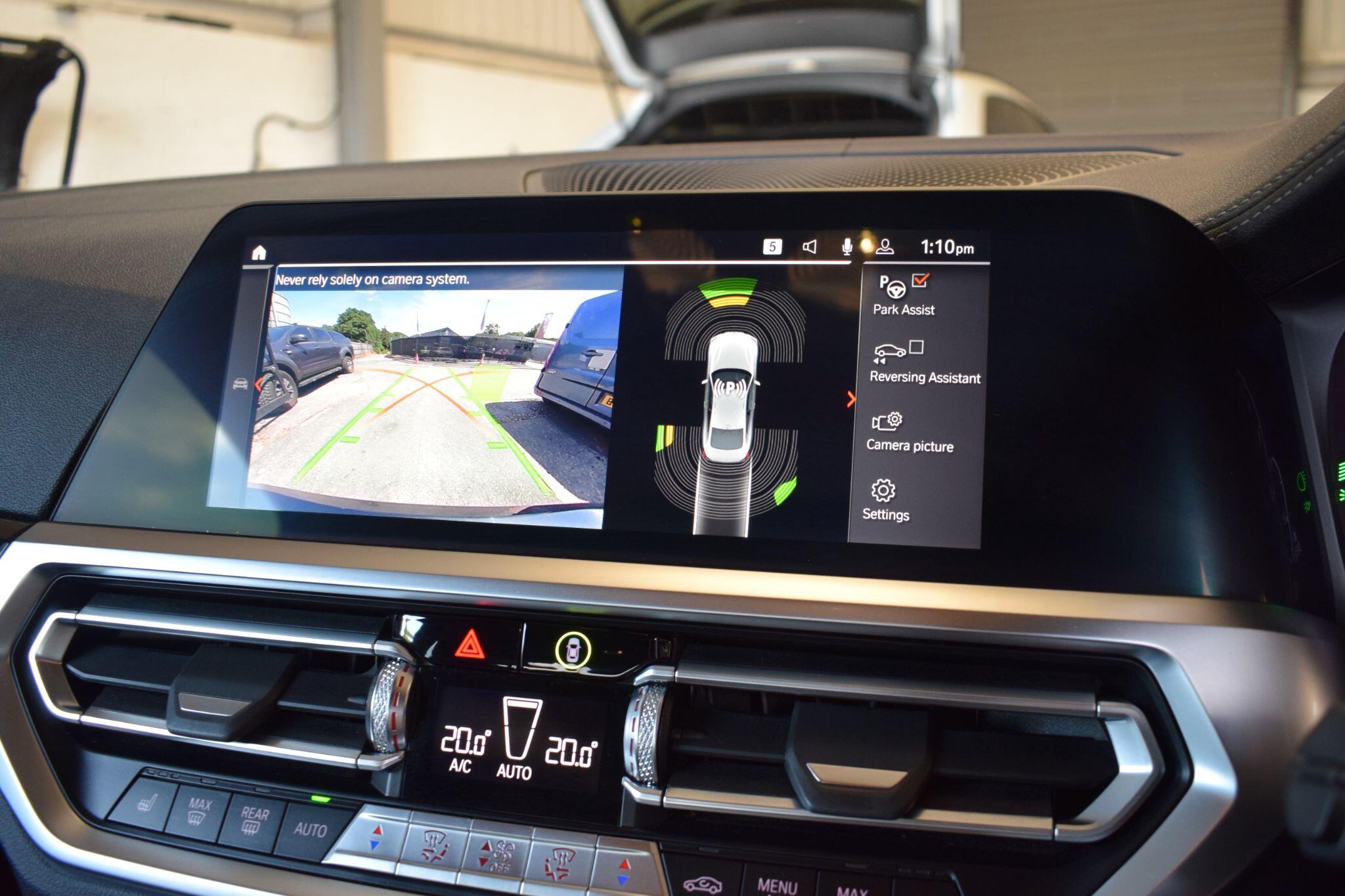 BMW 4 Series view 22