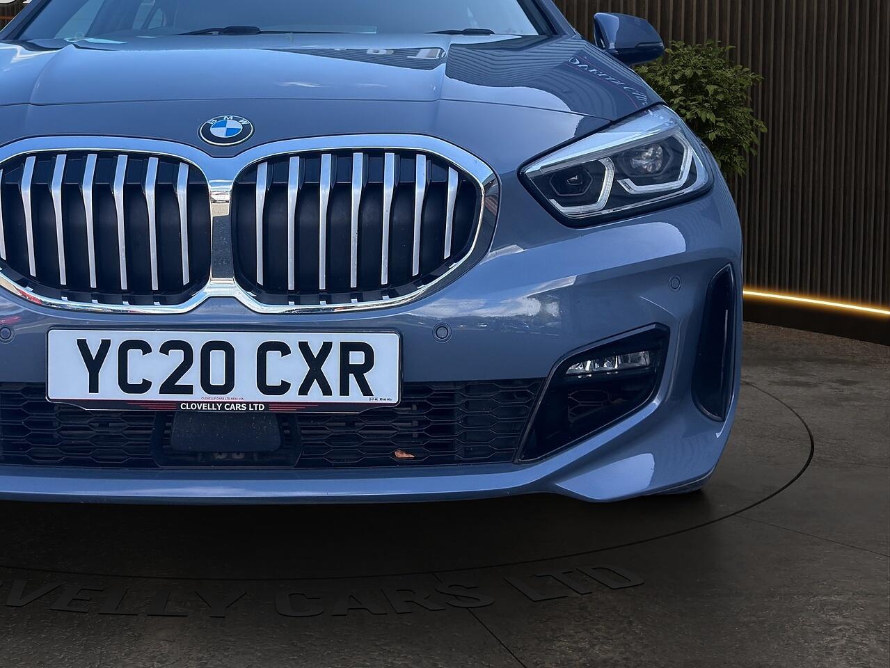 BMW 1 Series view 2