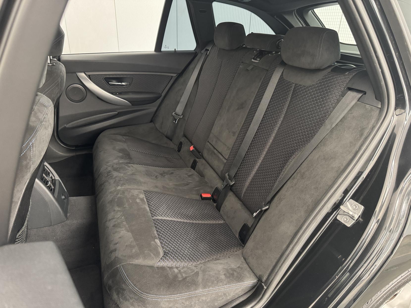 BMW 3 Series view 60
