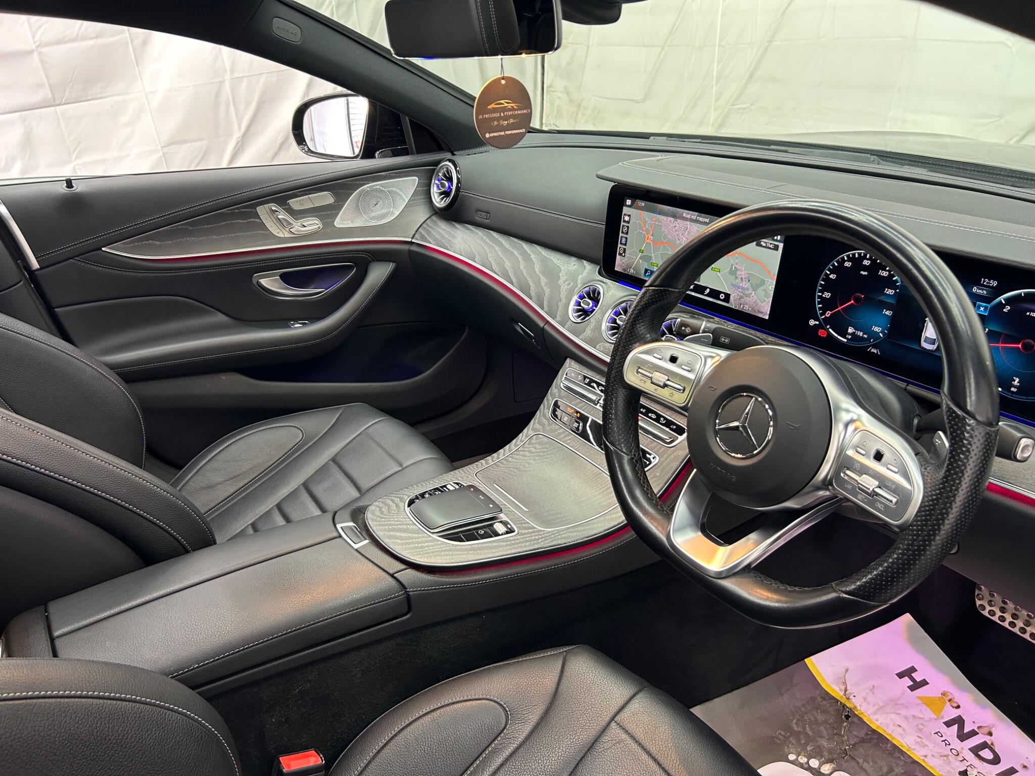 Mercedes-Benz CLS view 11