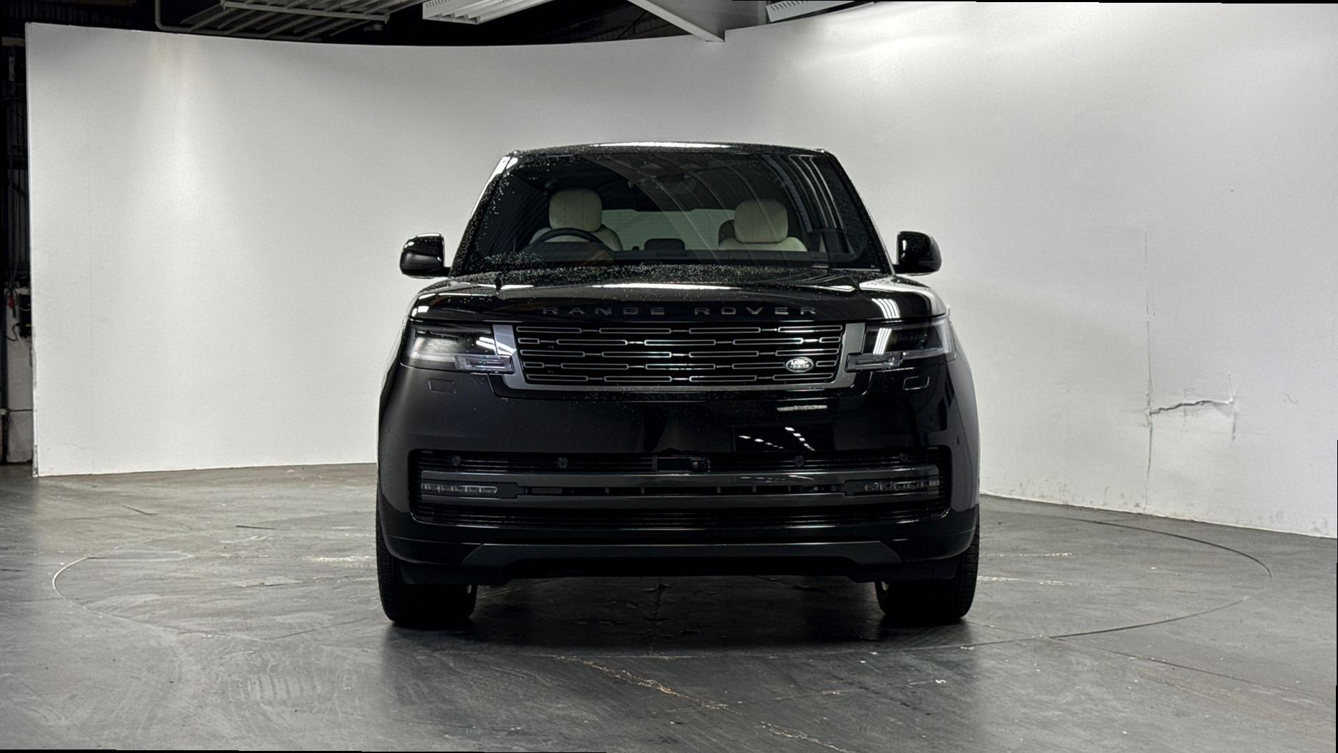 Land Rover Range Rover view 7