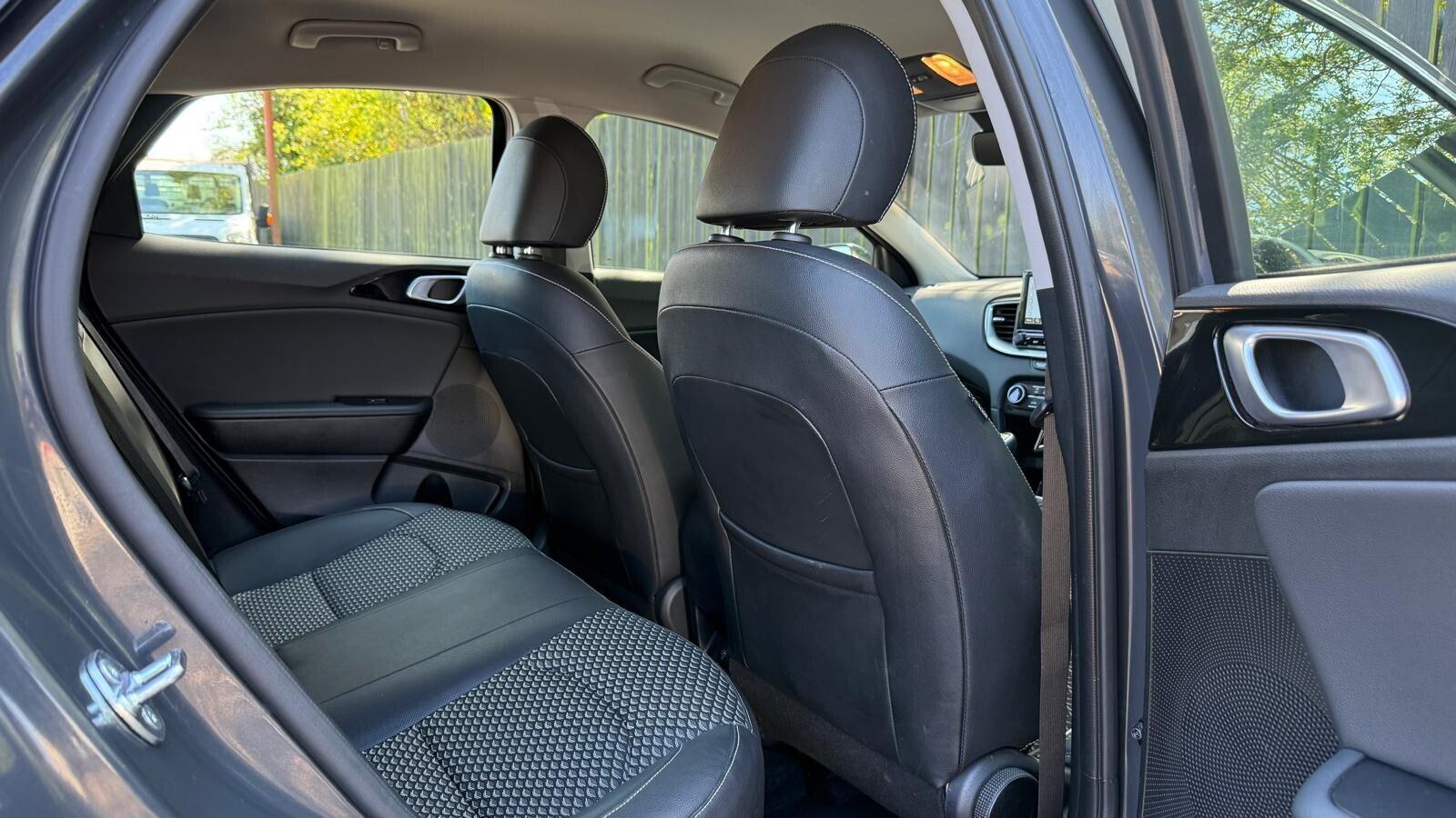 Kia XCeed view 28