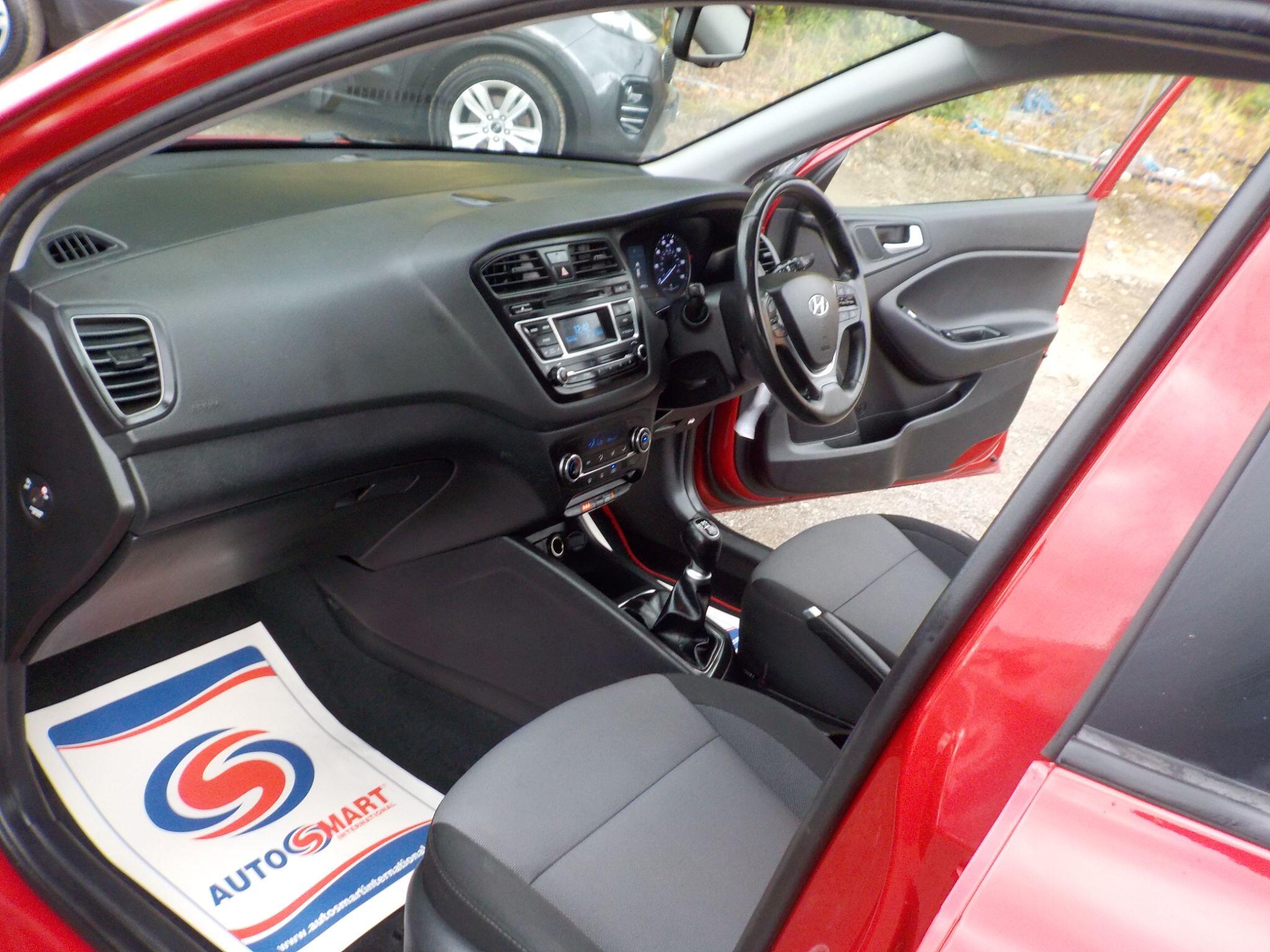 Hyundai i20 1.2 Premium Euro 6 5dr