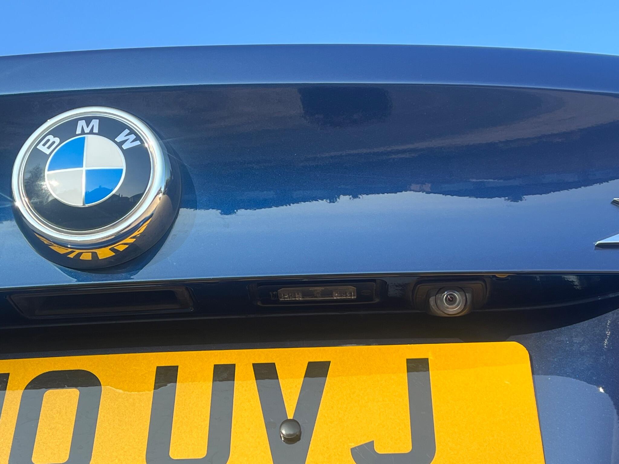 BMW X6 view 17