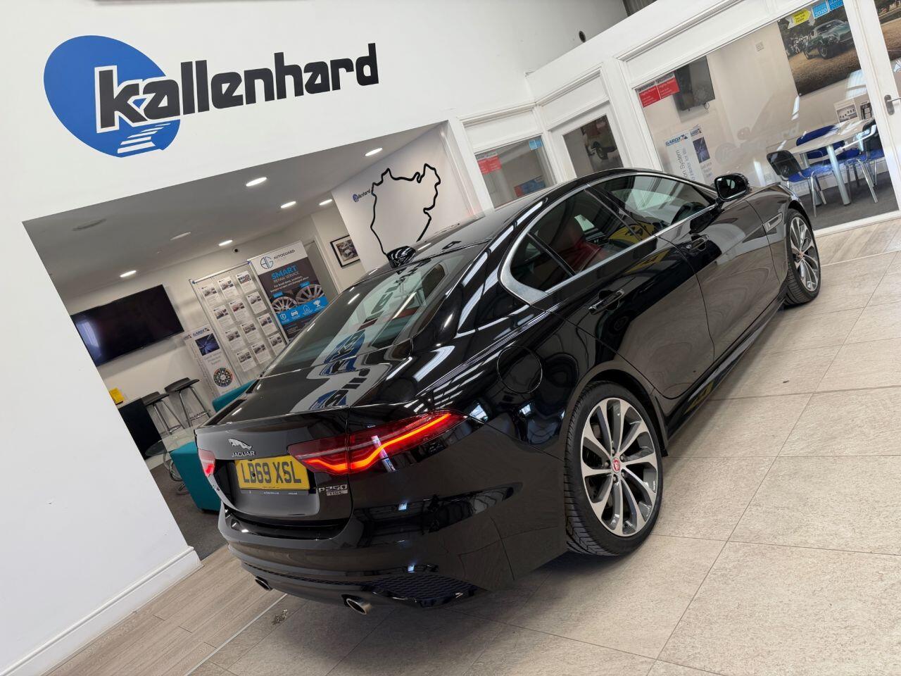Jaguar Xe view 17