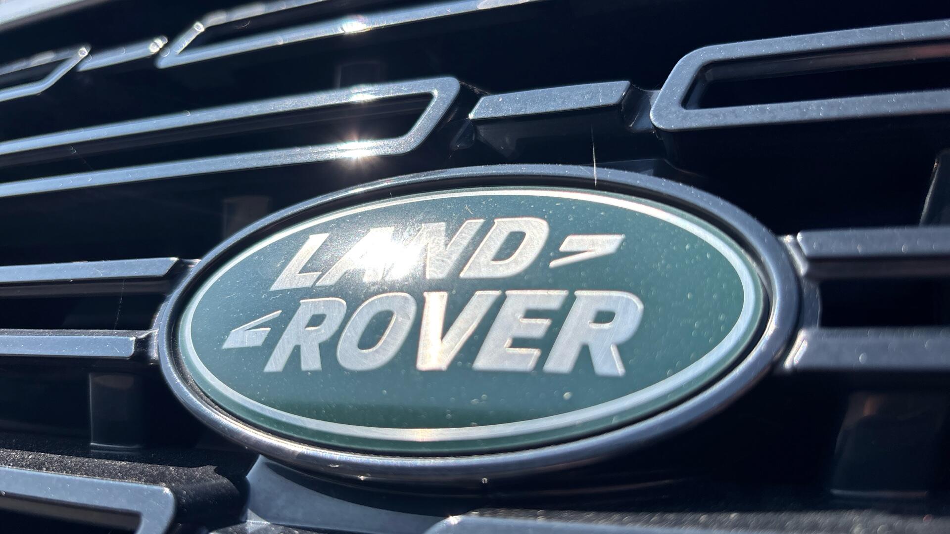 Land Rover Range Rover Sport view 43